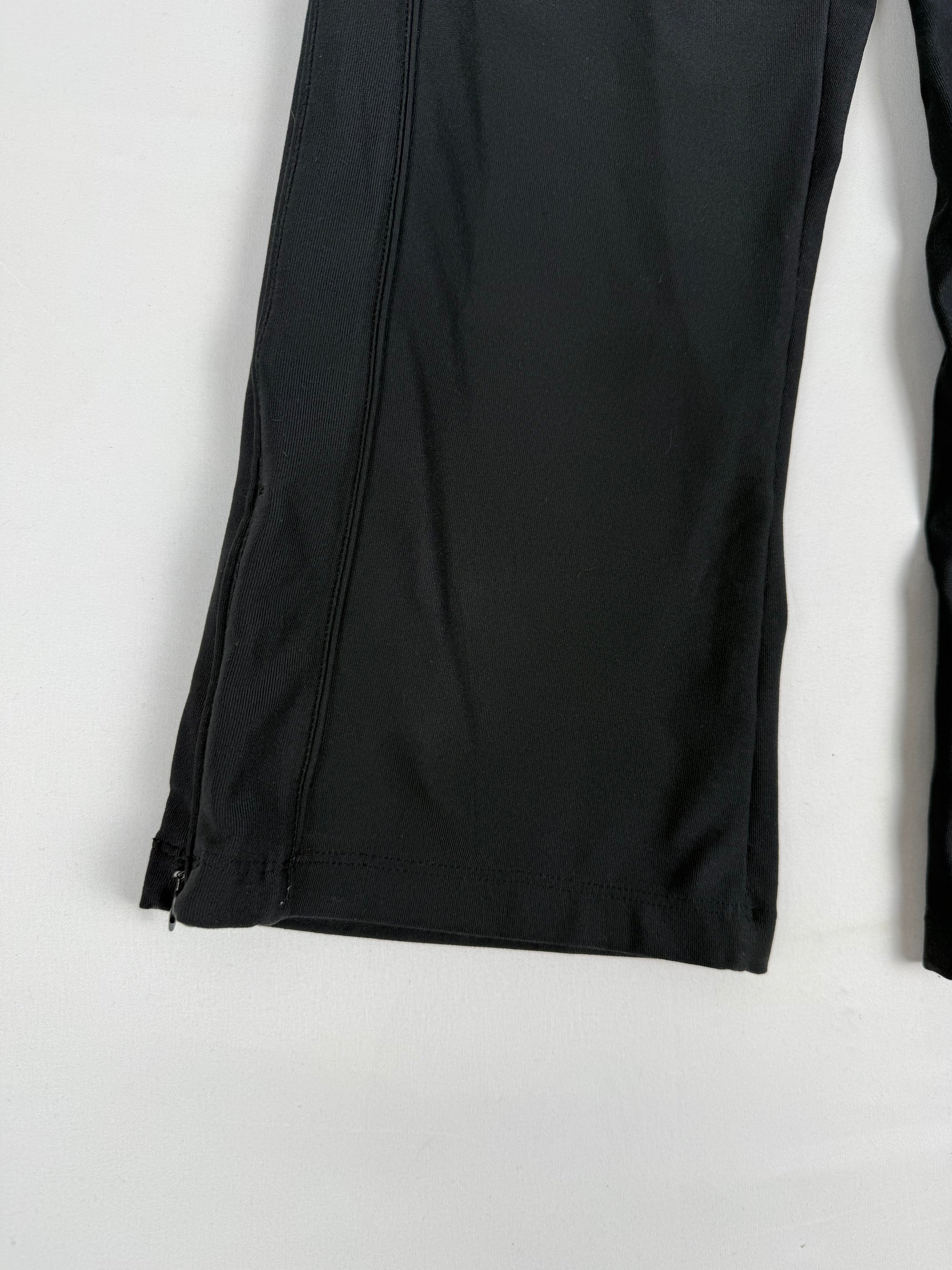 Black activewear capri pants (XS)
