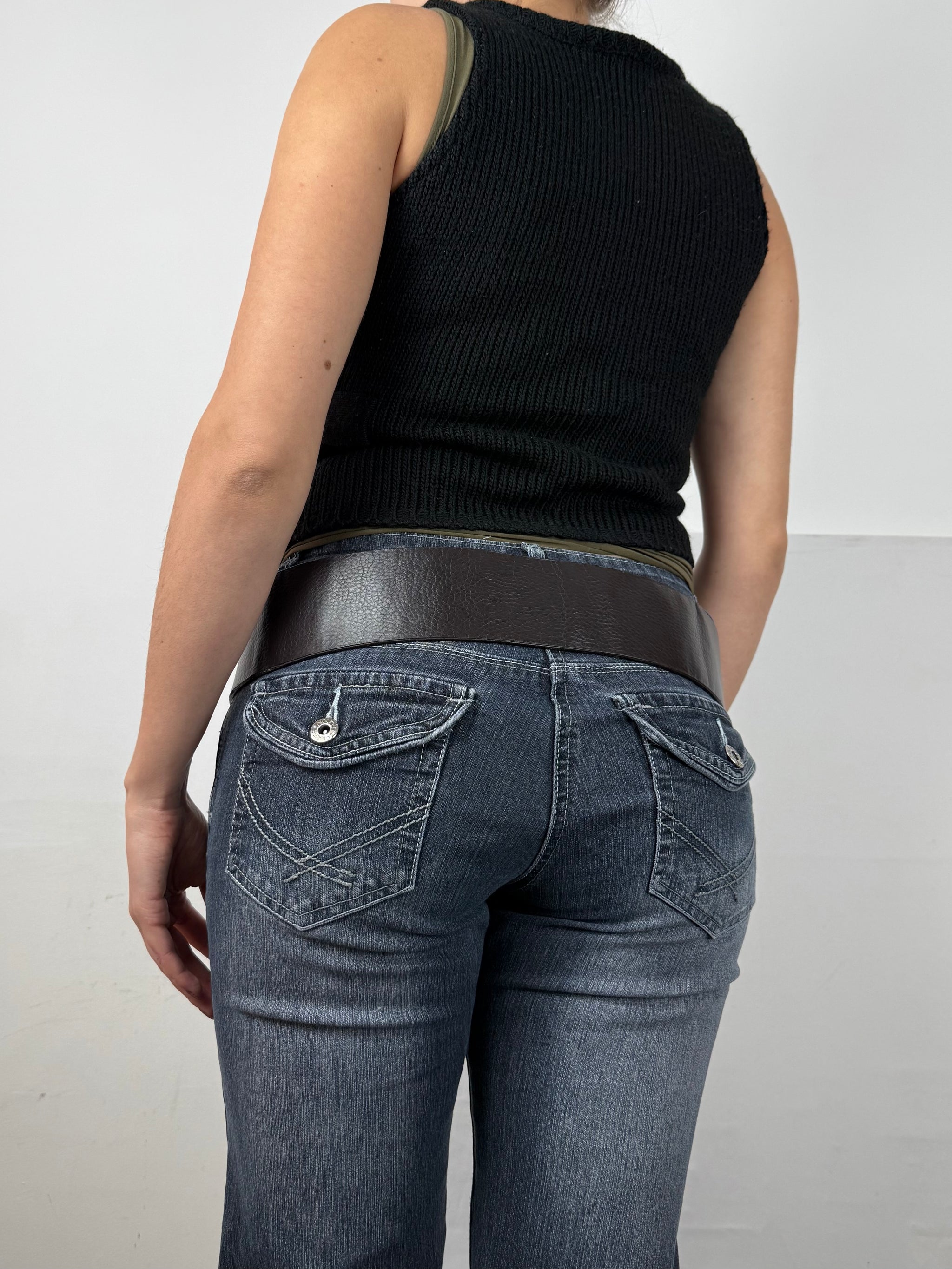 Black knitted waistcoat sleeveless blazer (M)