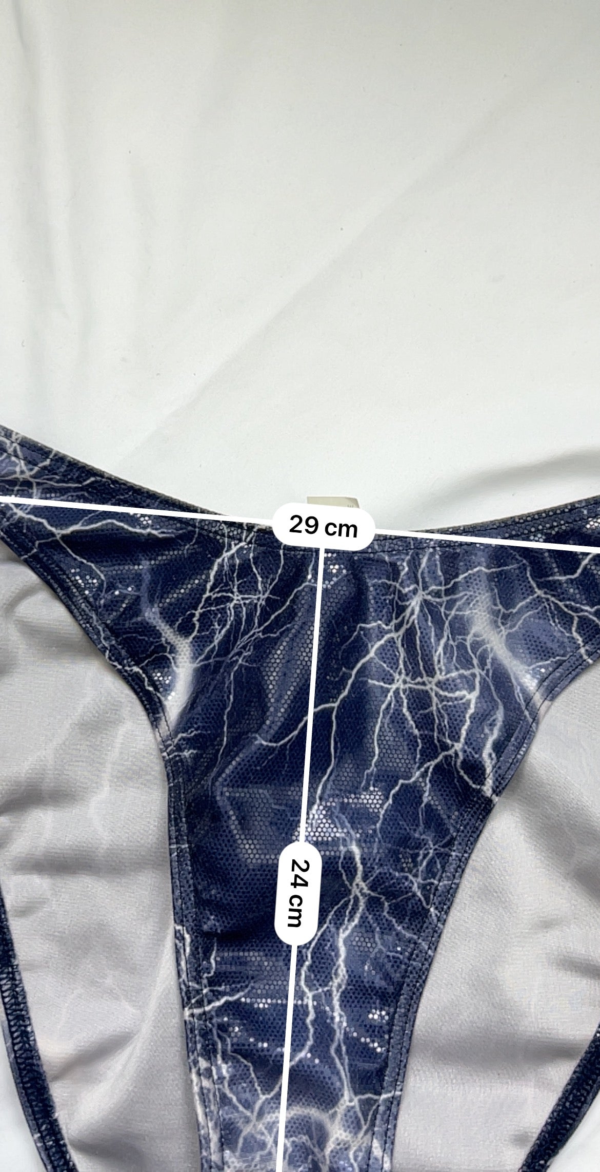Graphic print  bikini bottom (M)
