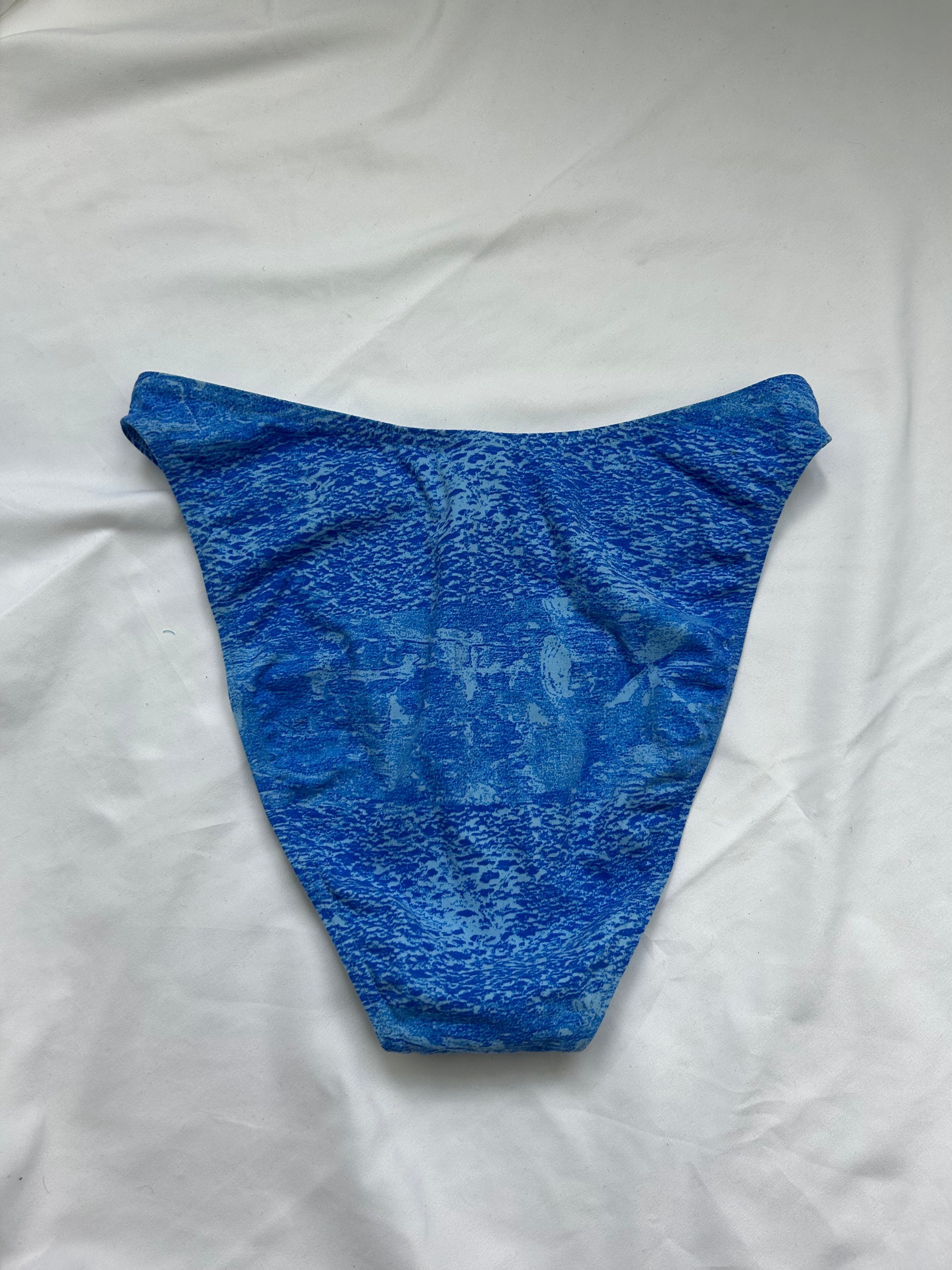 Graphic print  bikini bottom (M)
