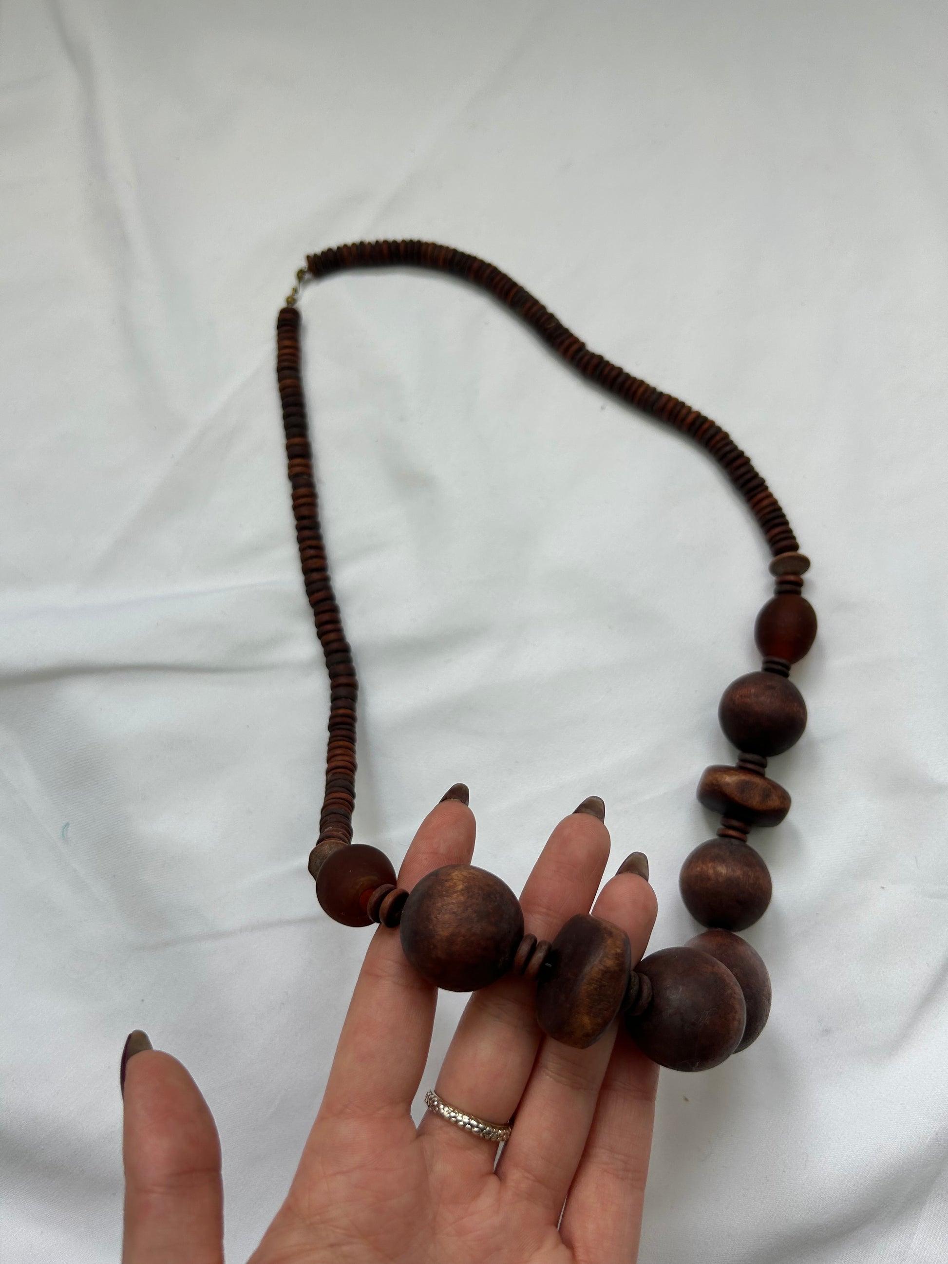 Wood pearls necklace