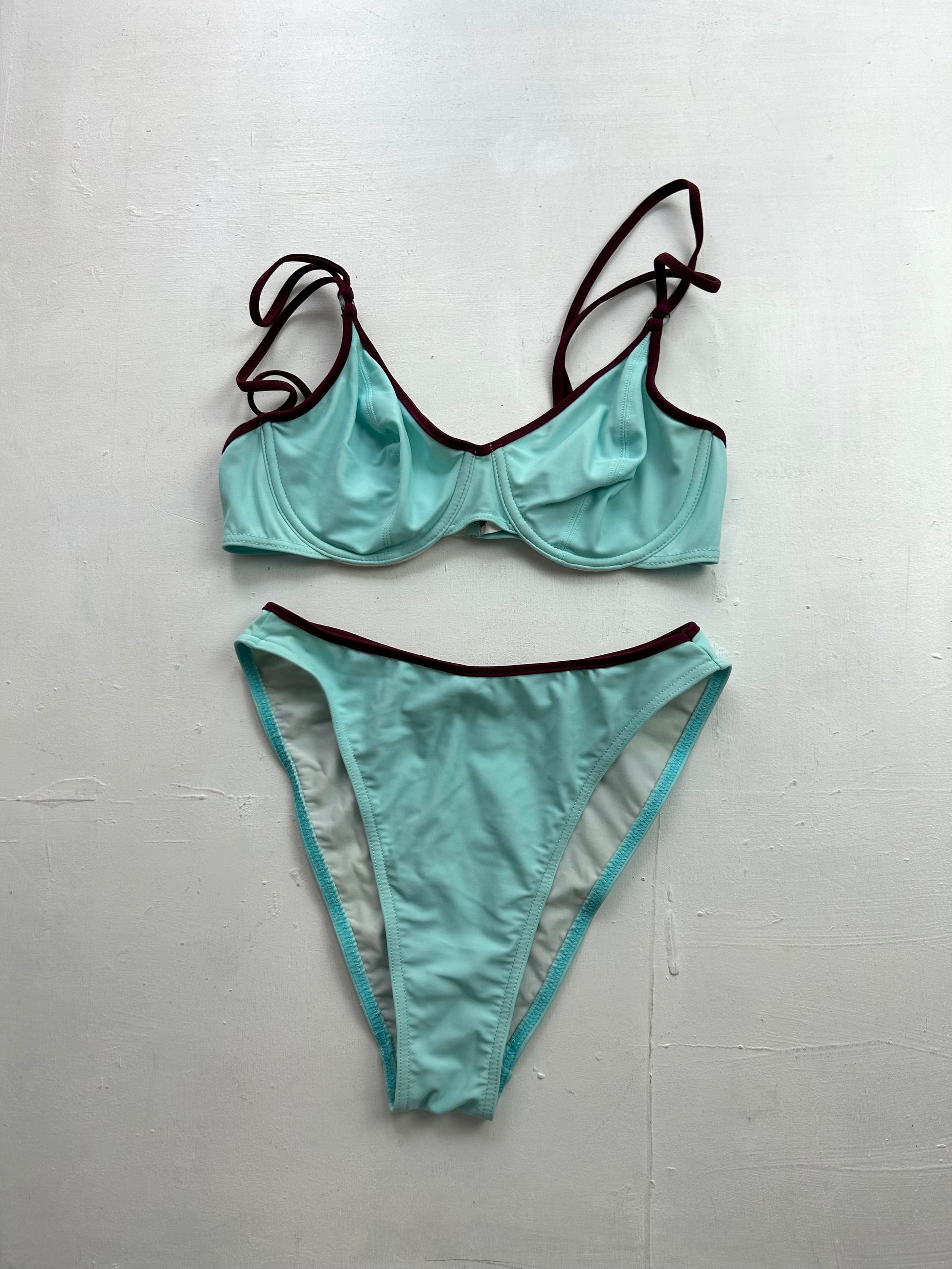 Blue mid rise y2k vintage bikini set (S/M)