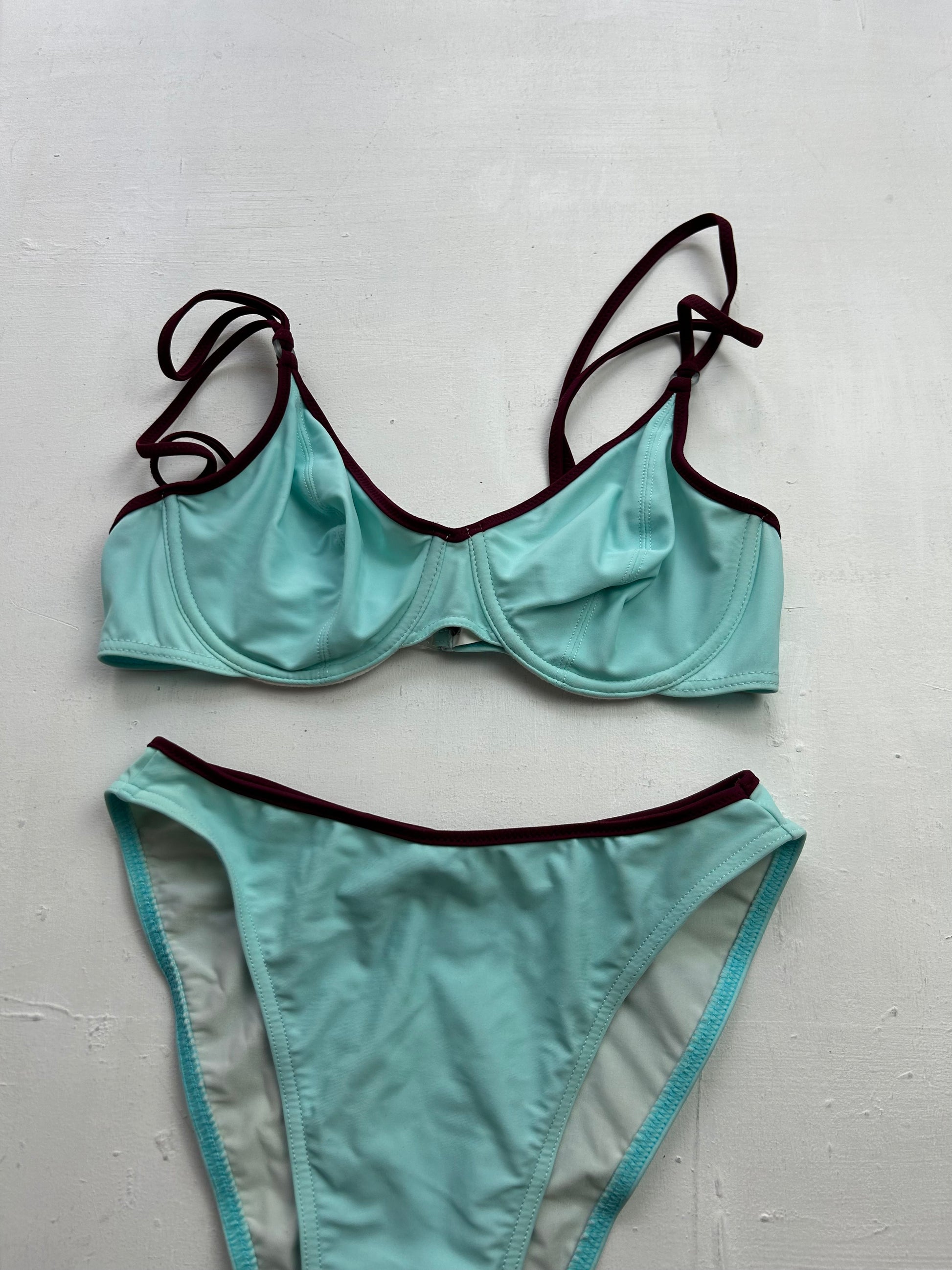 Blue mid rise y2k vintage bikini set (S/M)