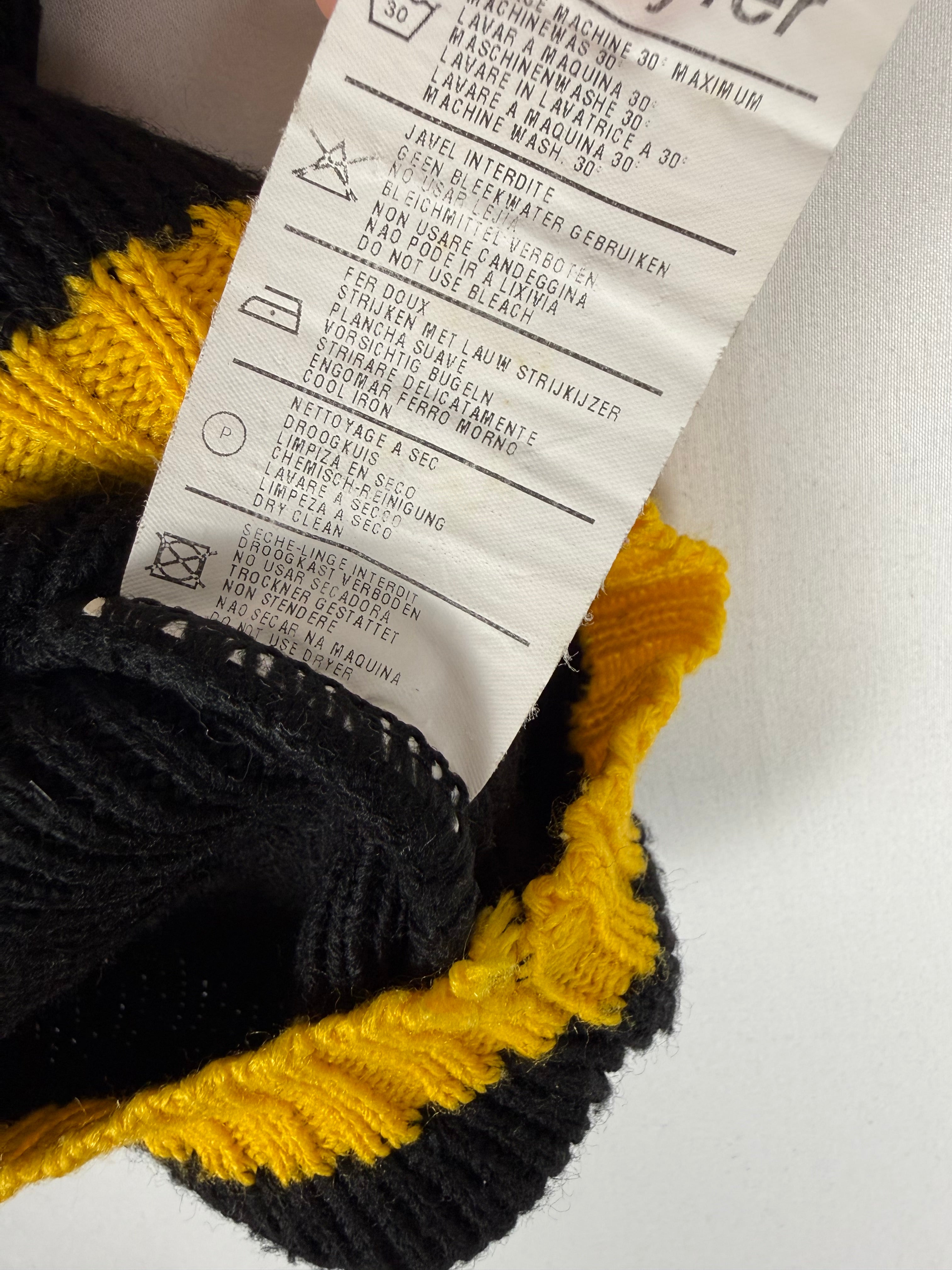 Brazil black turtleneck jumper (M)