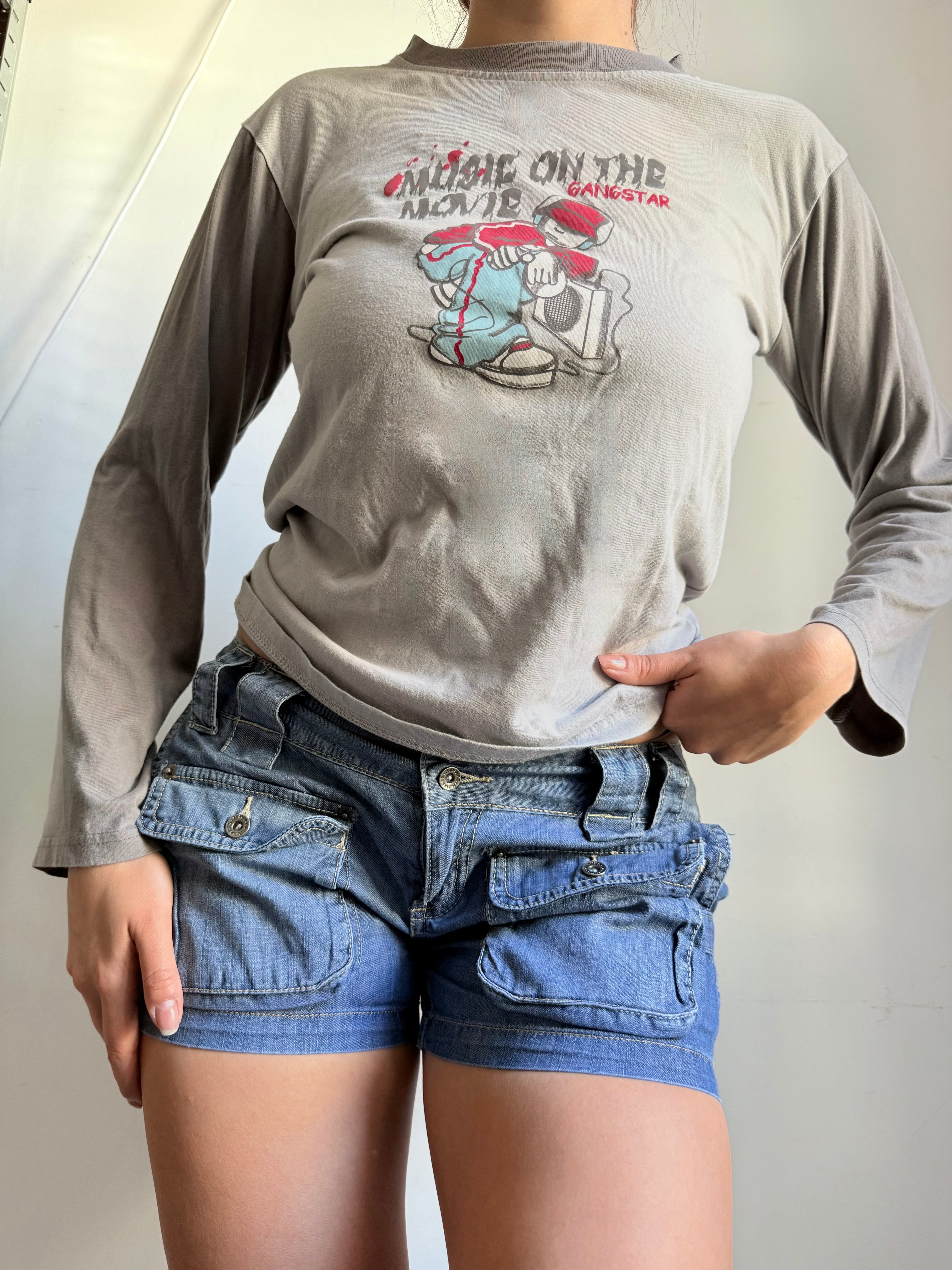 Grey graphic long sleeves top (S/M)