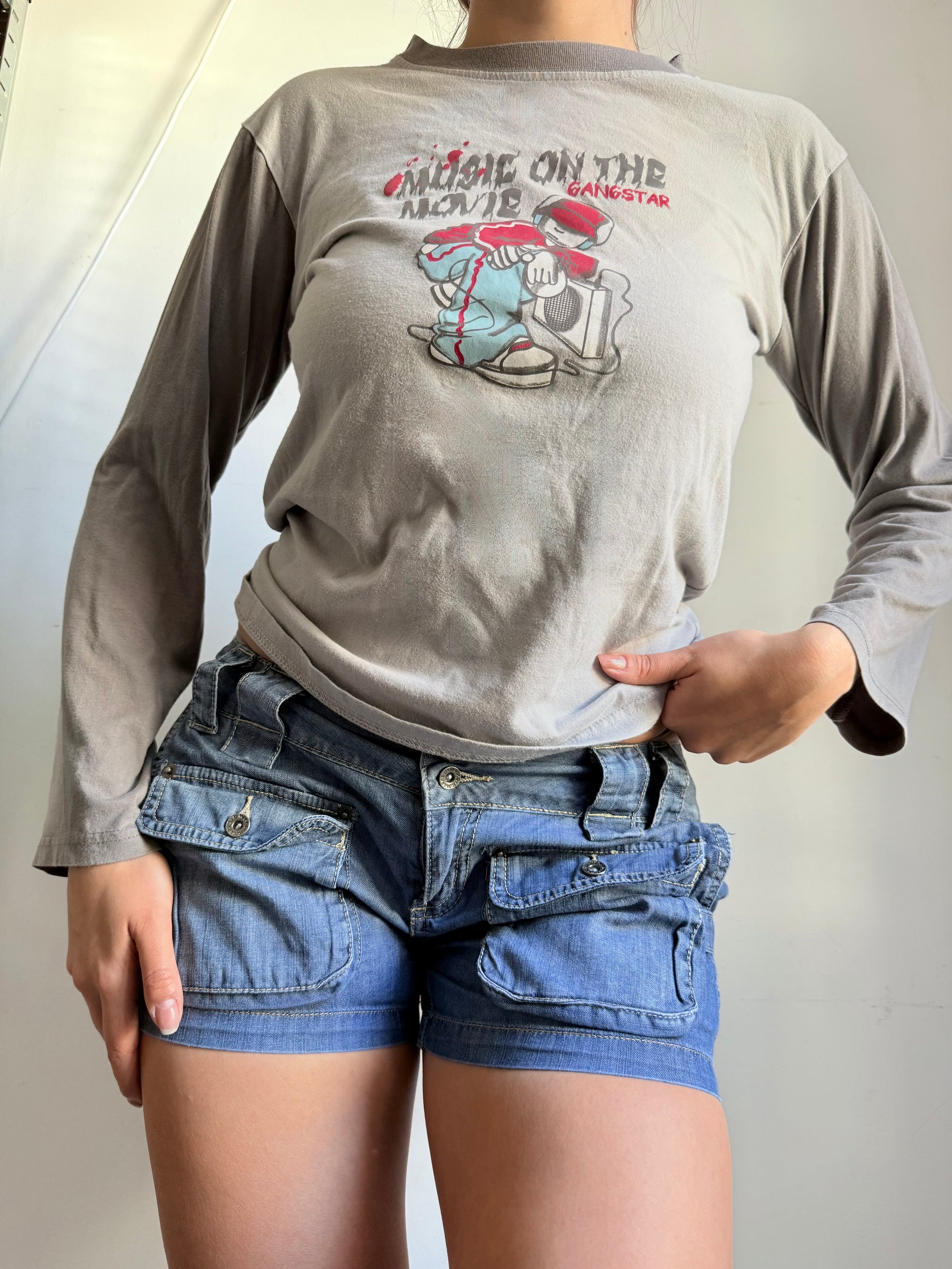 Grey graphic long sleeves top (S/M)