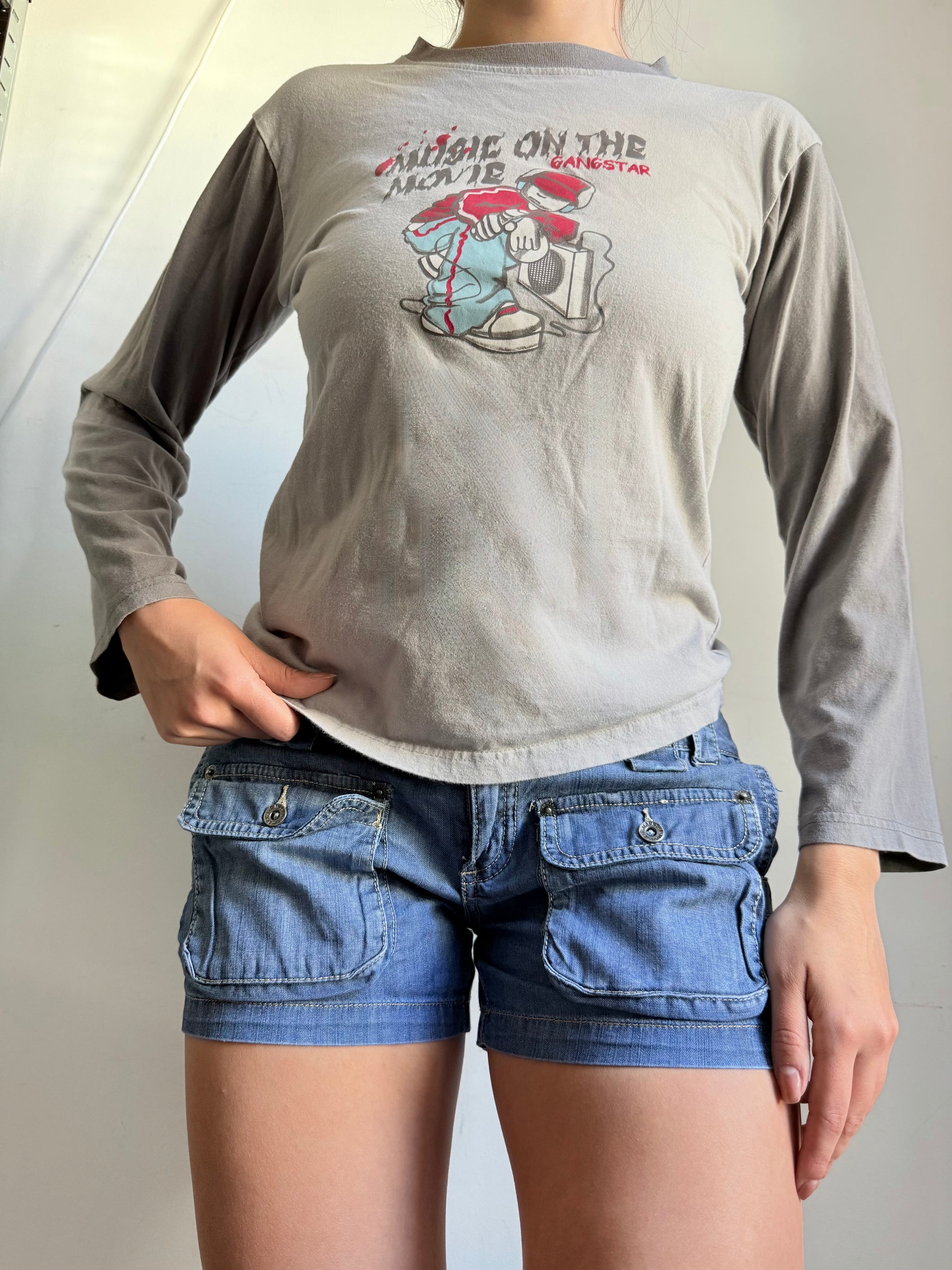 Grey graphic long sleeves top (S/M)