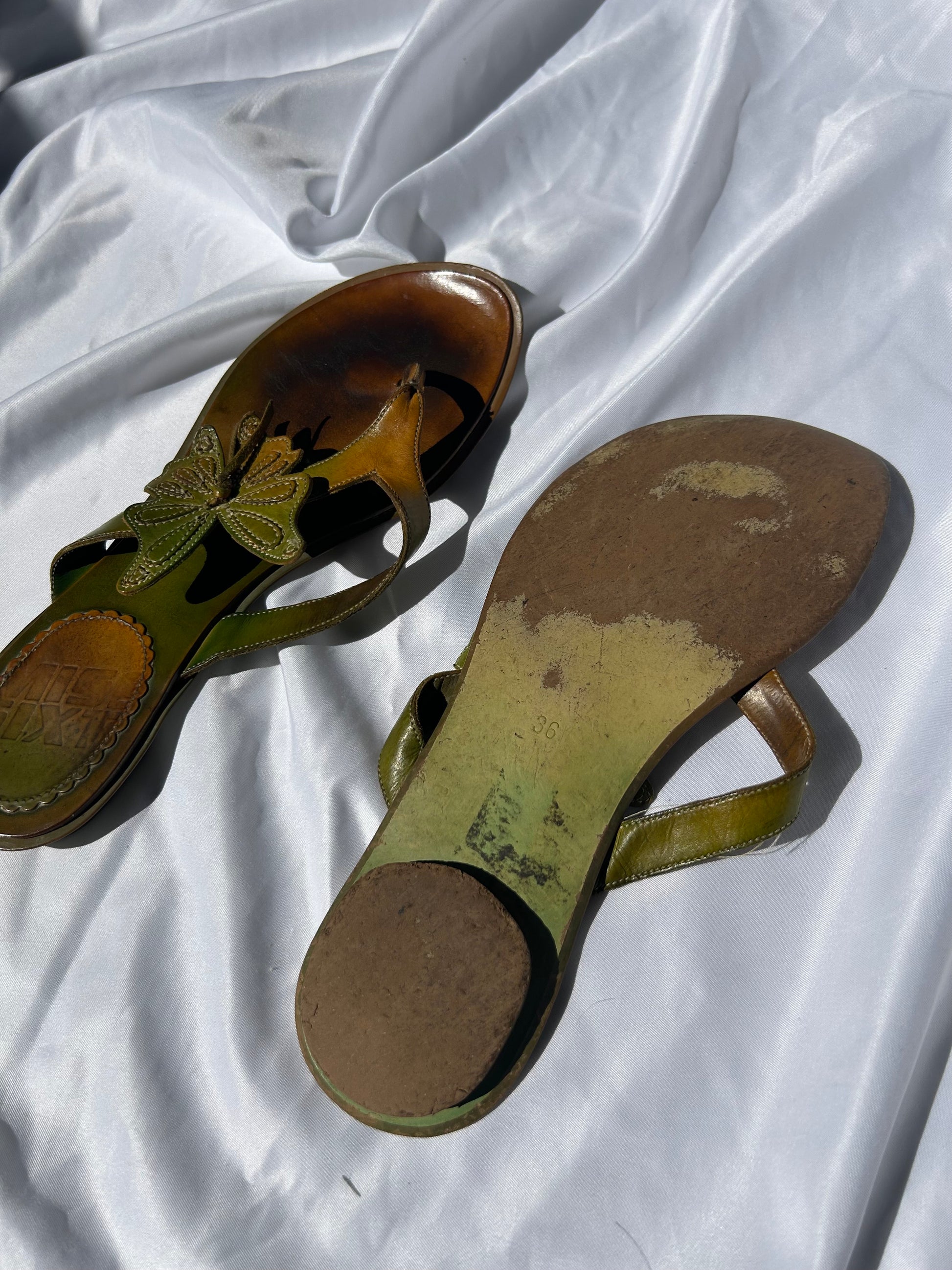 Green butterfly real leather flip flop (36)