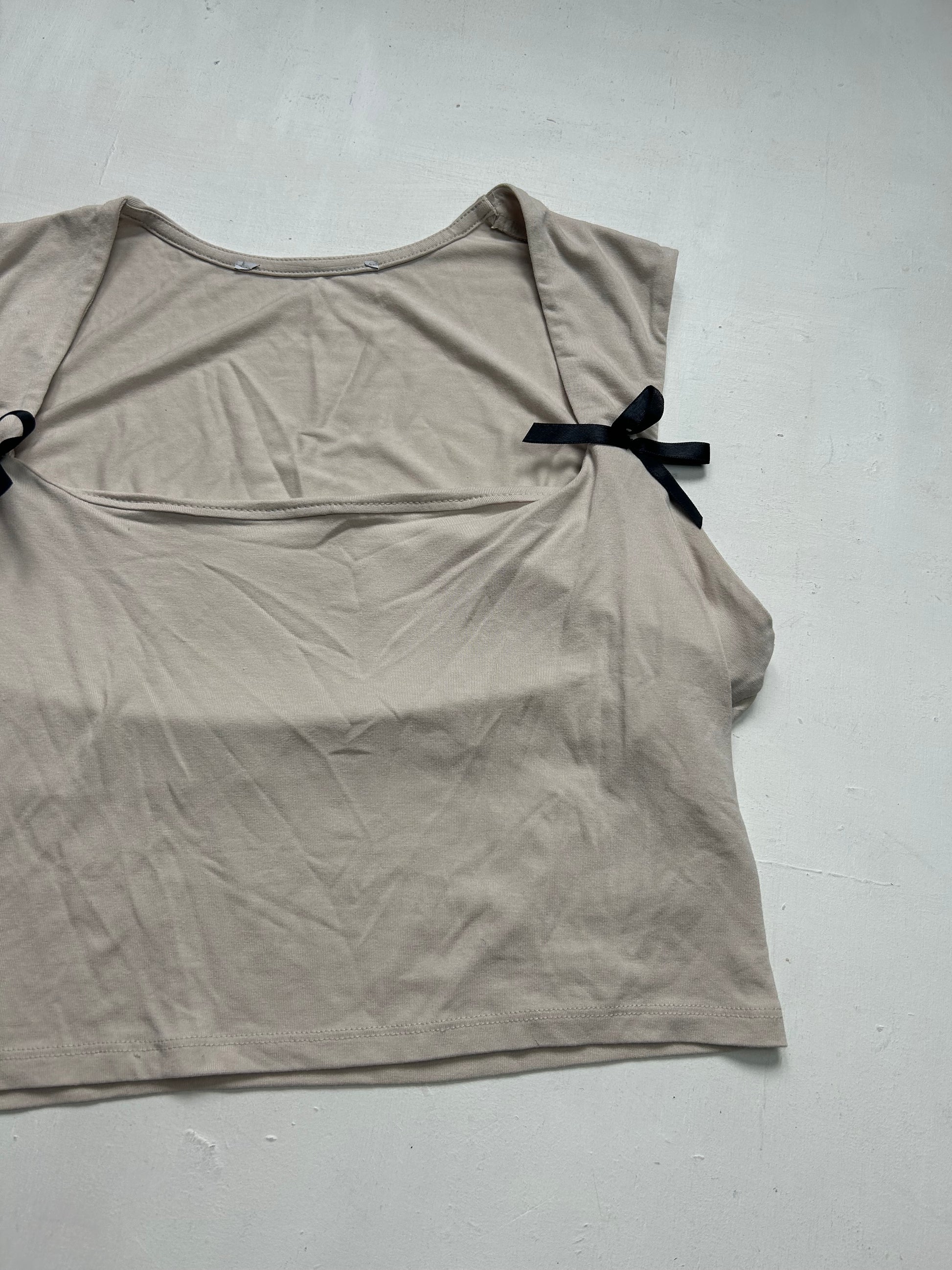 Beige coquette stretchy tank top (L)