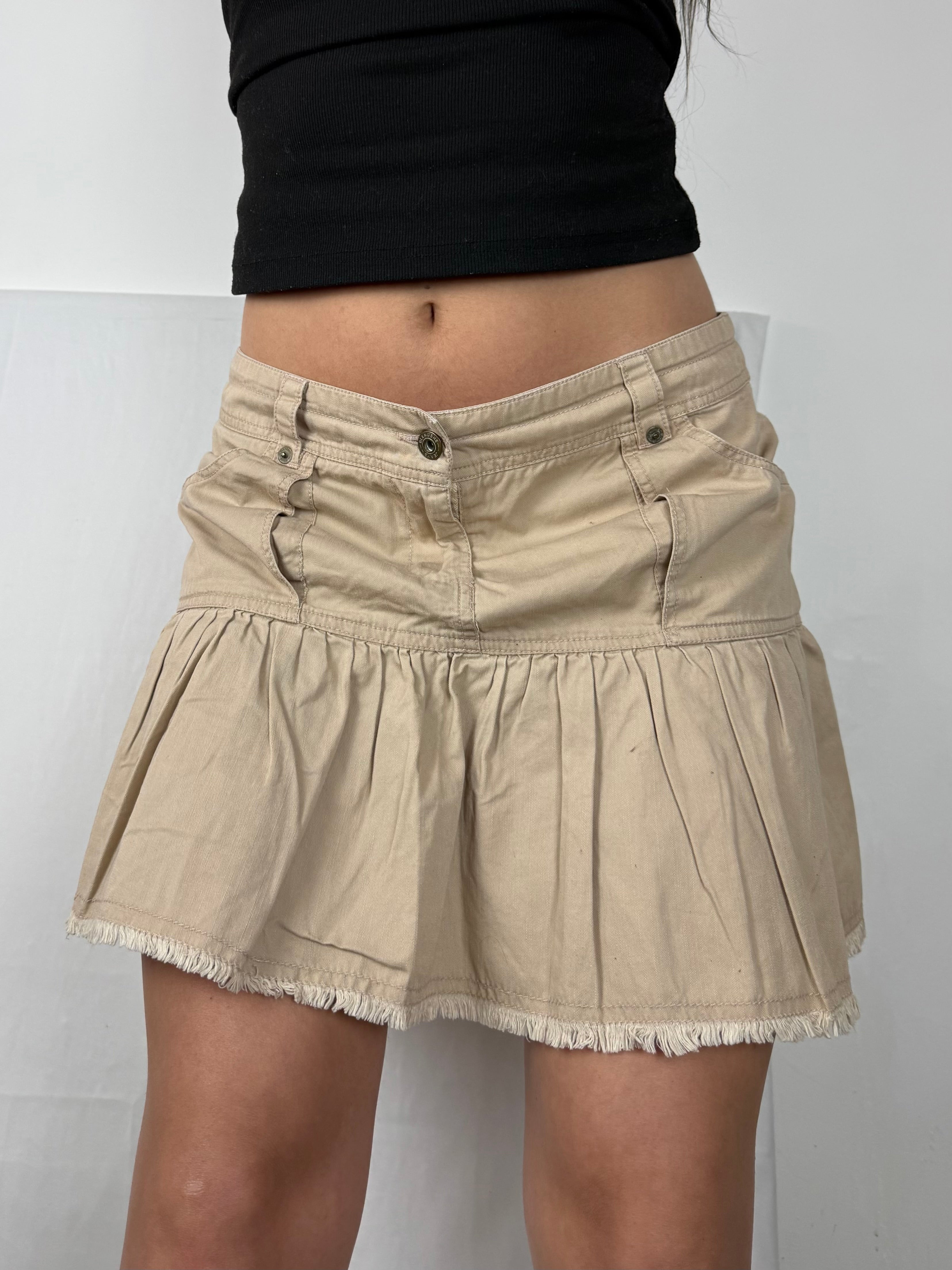 Beige denim low rise pleated mini skirt (L)