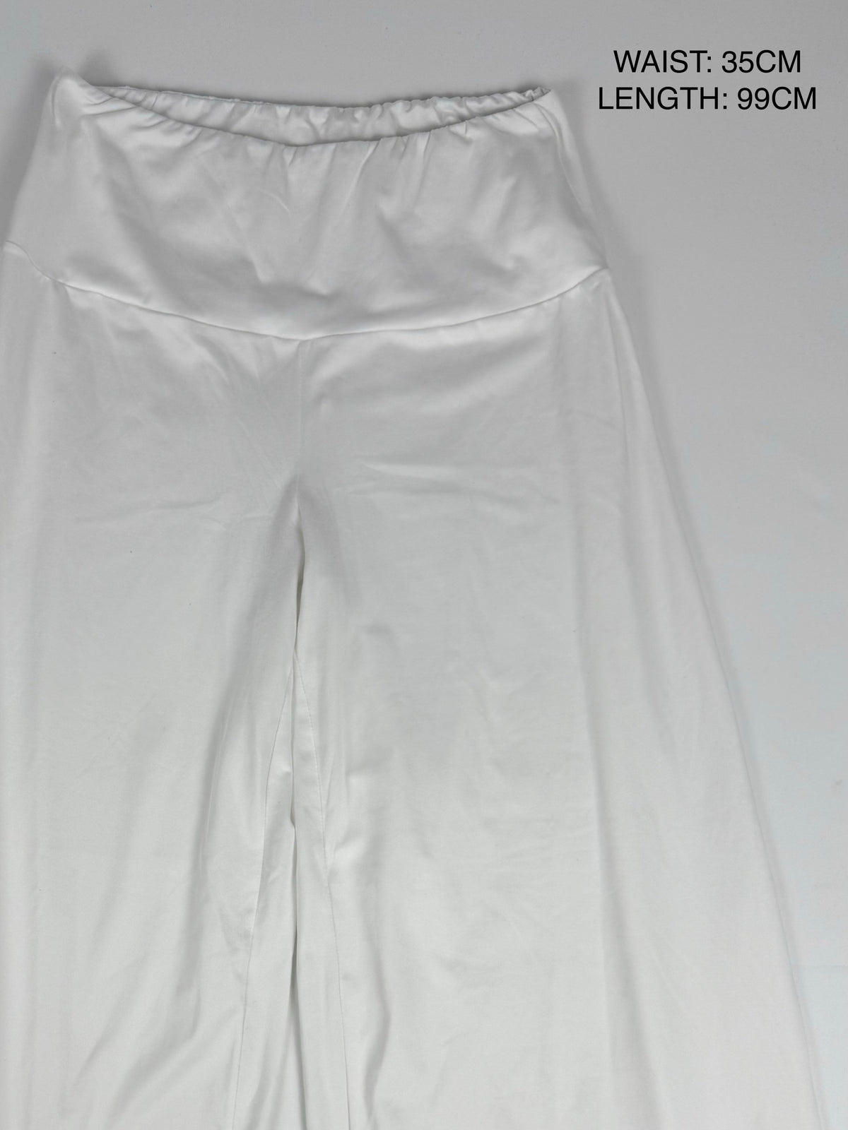 White low rise baggy pants (M)