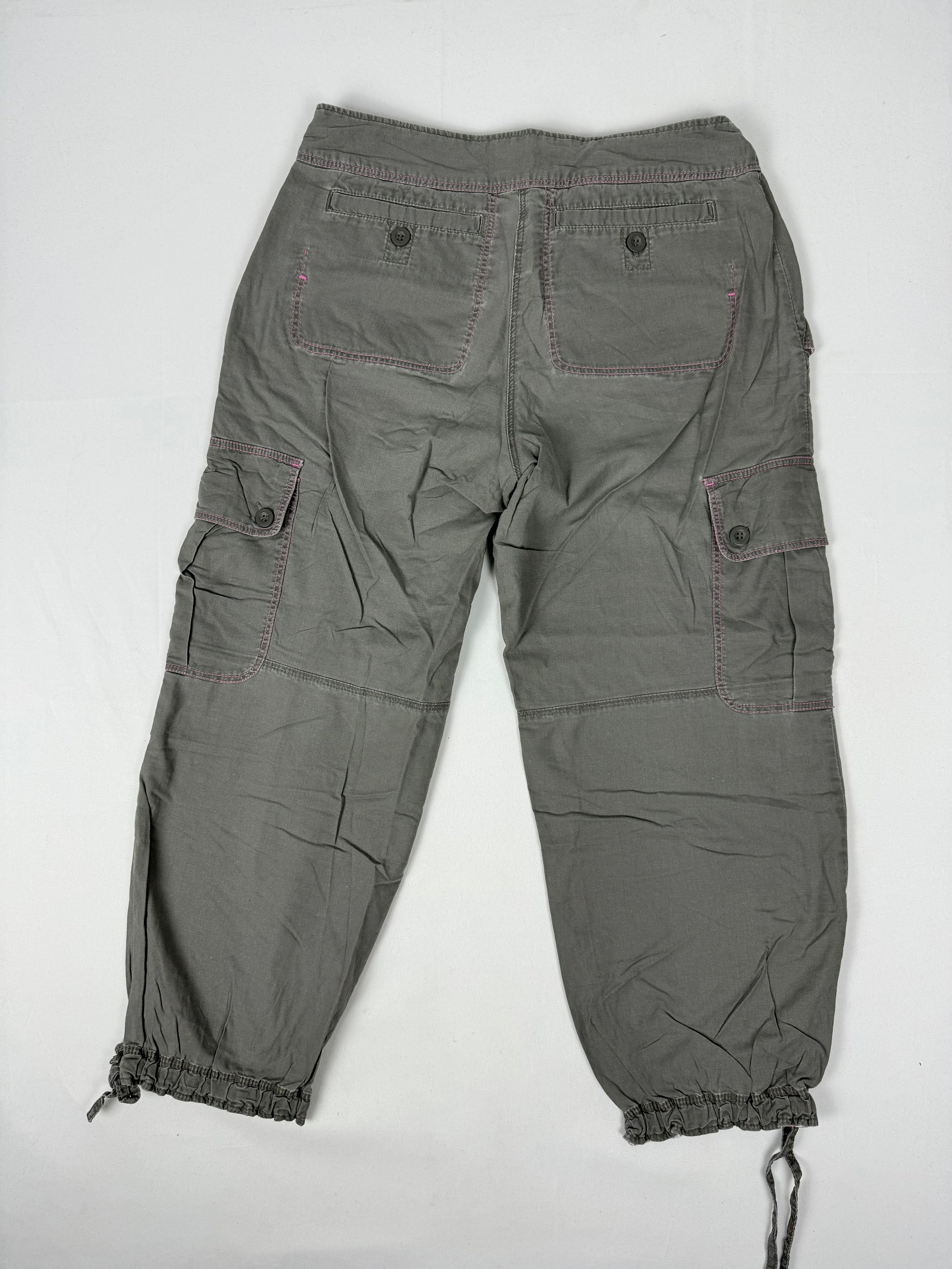 Khaki utility low rise capri pants (S/M)
