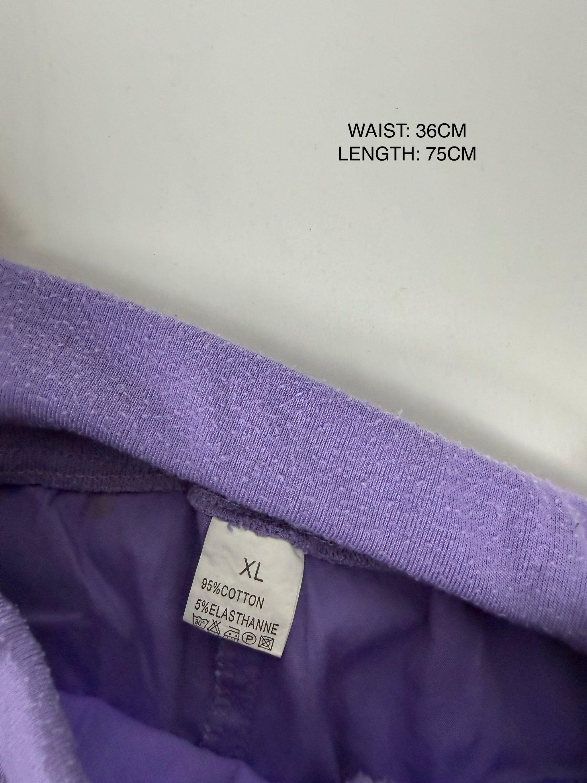 Purple low rise capri pants (M/L)