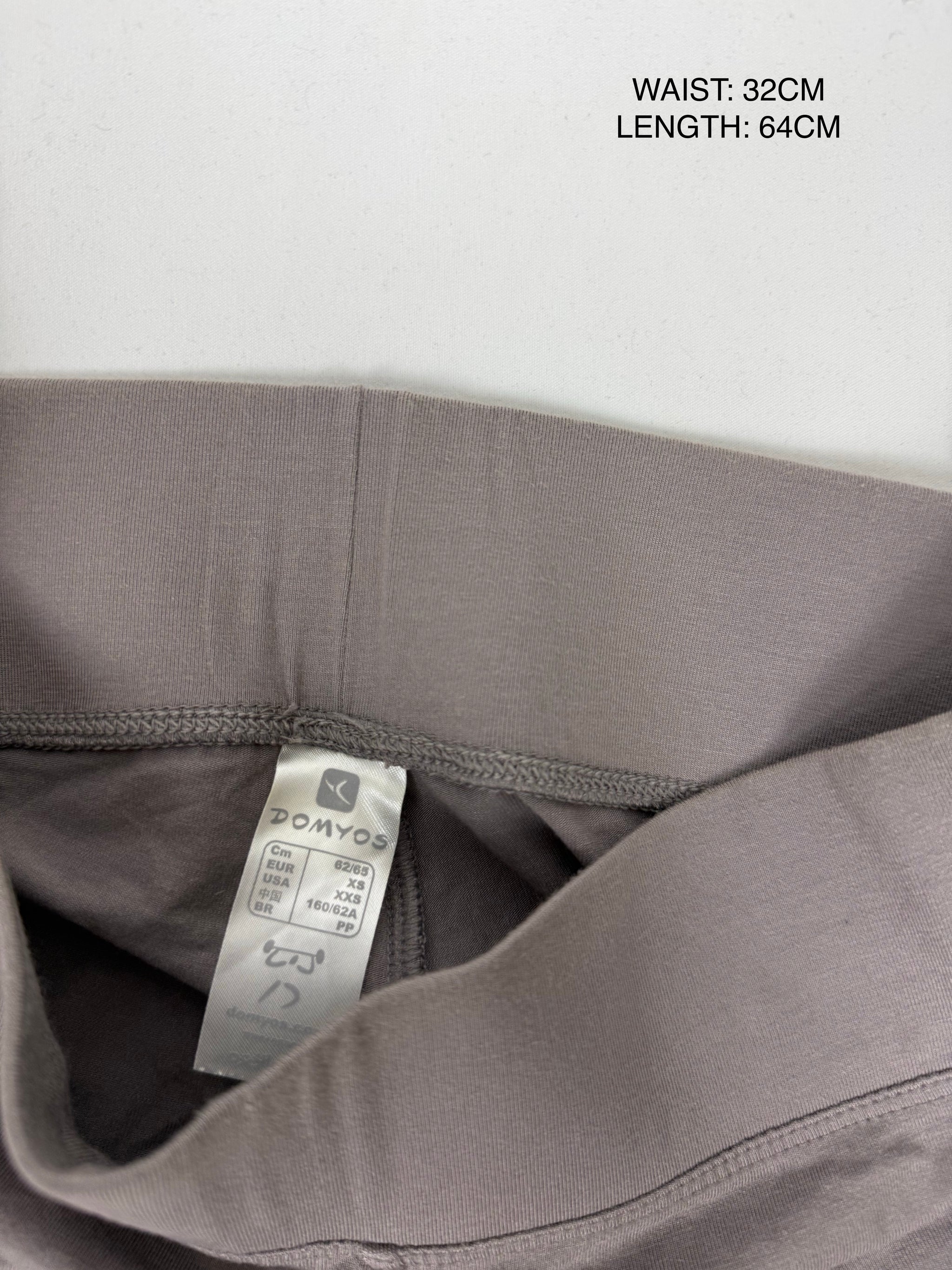Khaki ruched  low rise capri pants (XS/S)