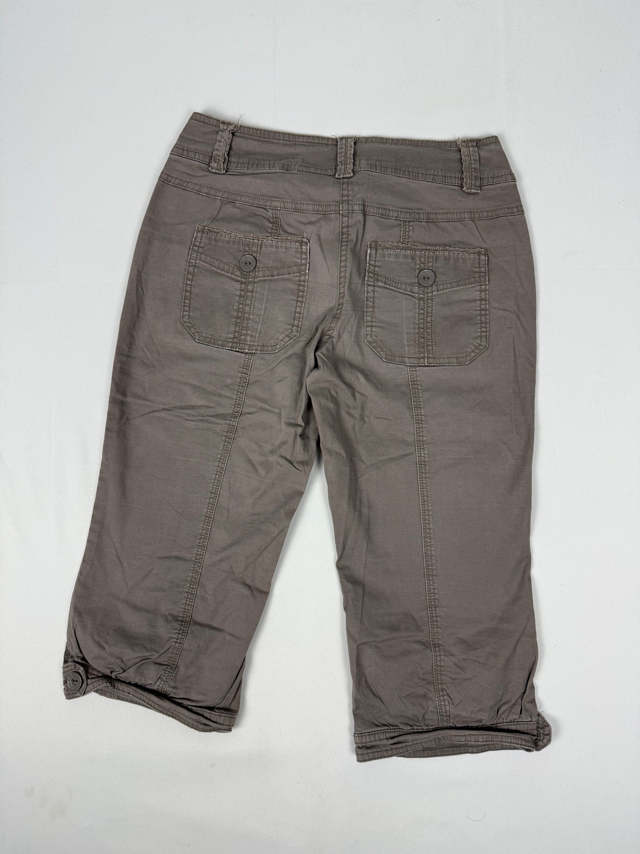 Khaki low rise utility capri pants (S)