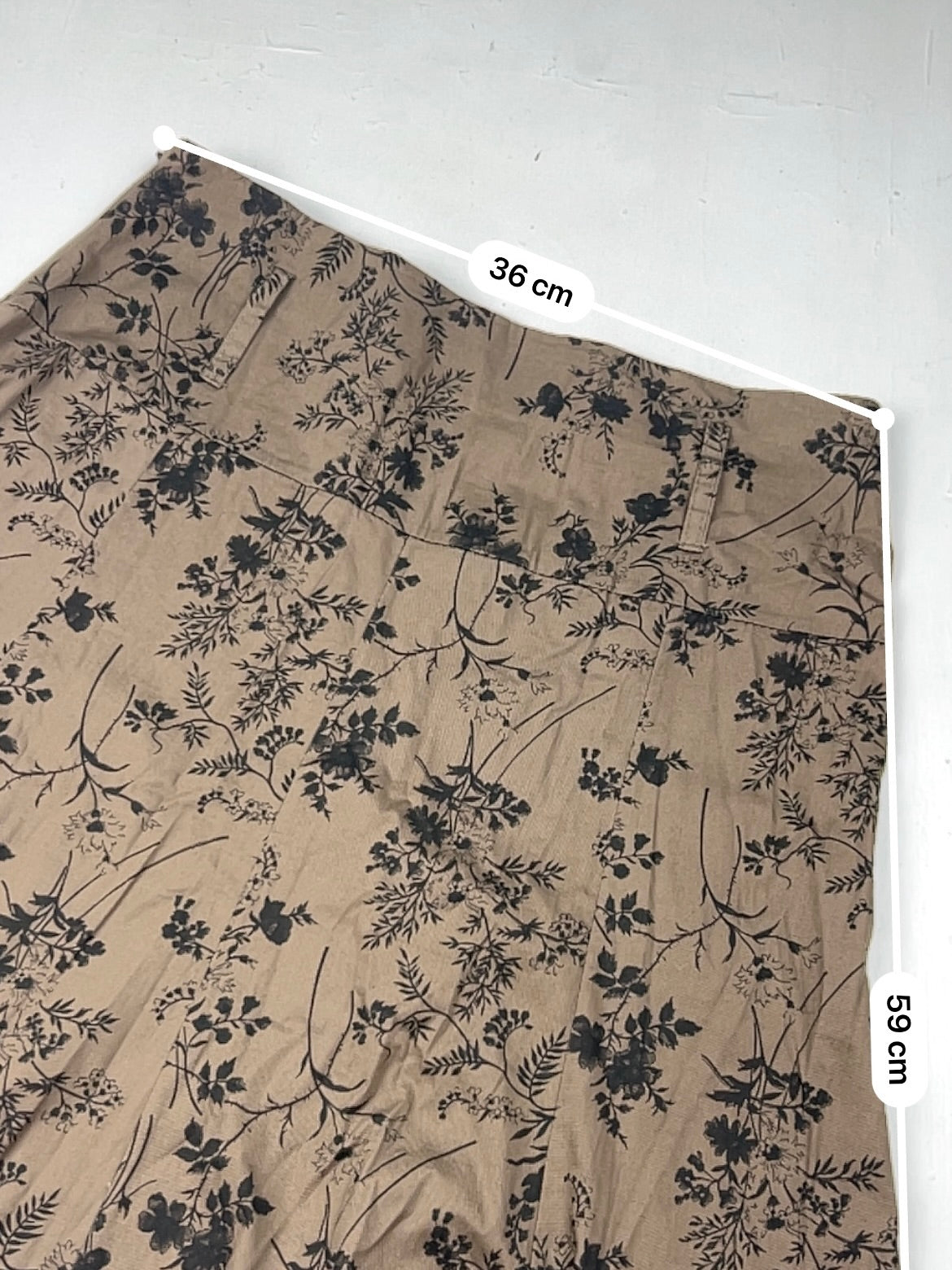 Brown floral low rise mid skirt (S)
