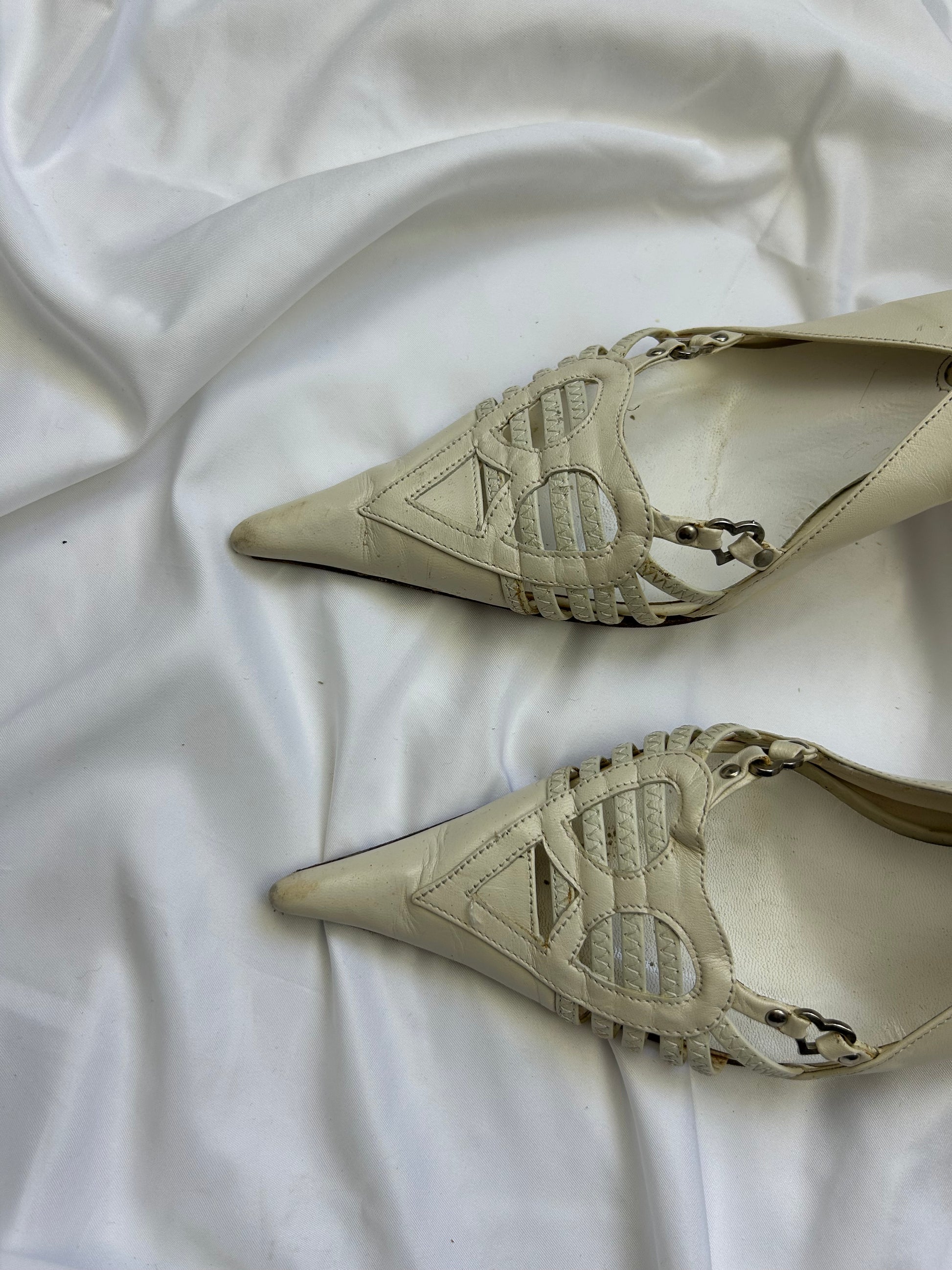 White pointed toes kitten heels 100% leather shoes (37)