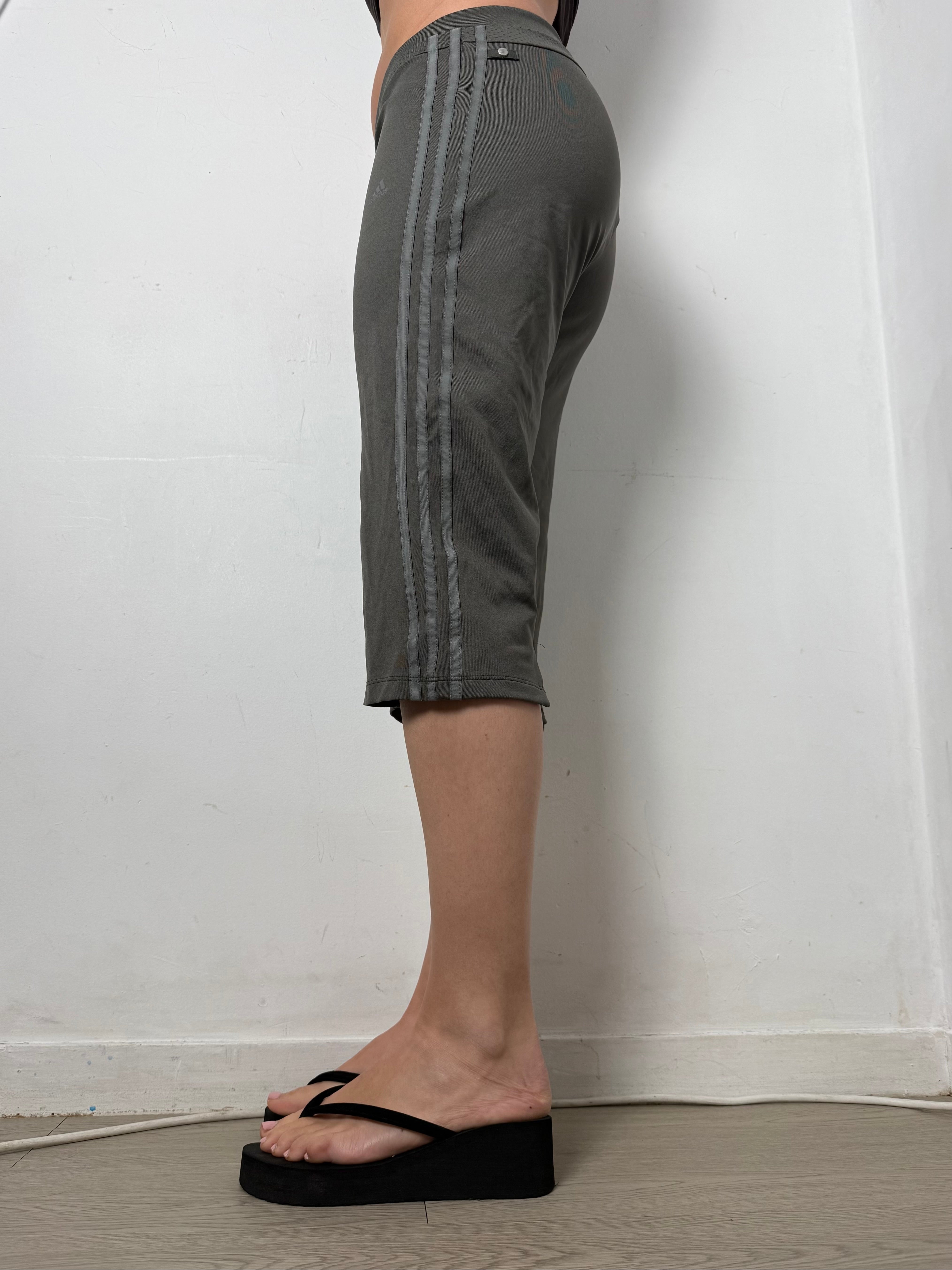 Khaki capri leggings pants (L)