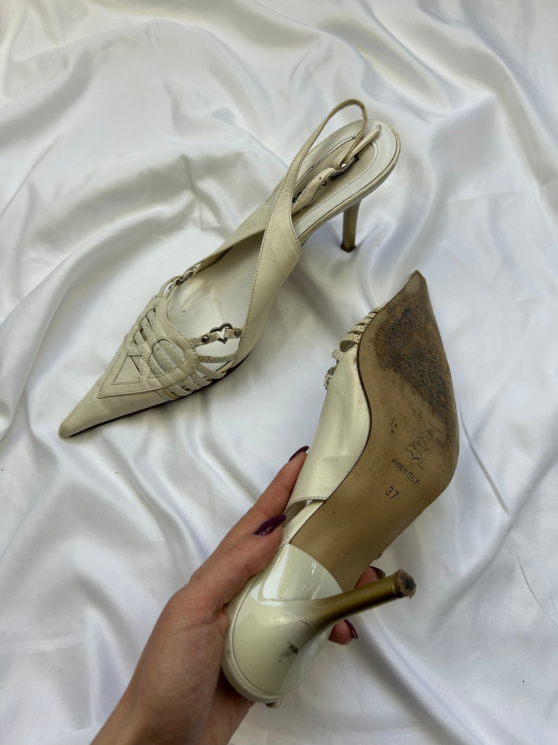 White pointed toes kitten heels 100% leather shoes (37)