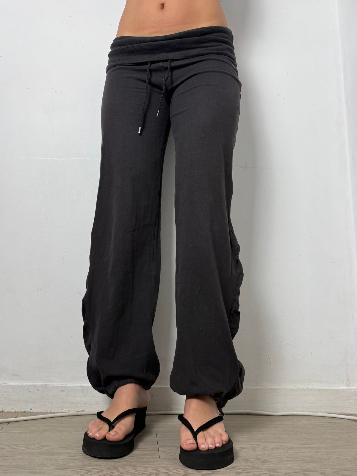 Black activewear baggy pants (S)