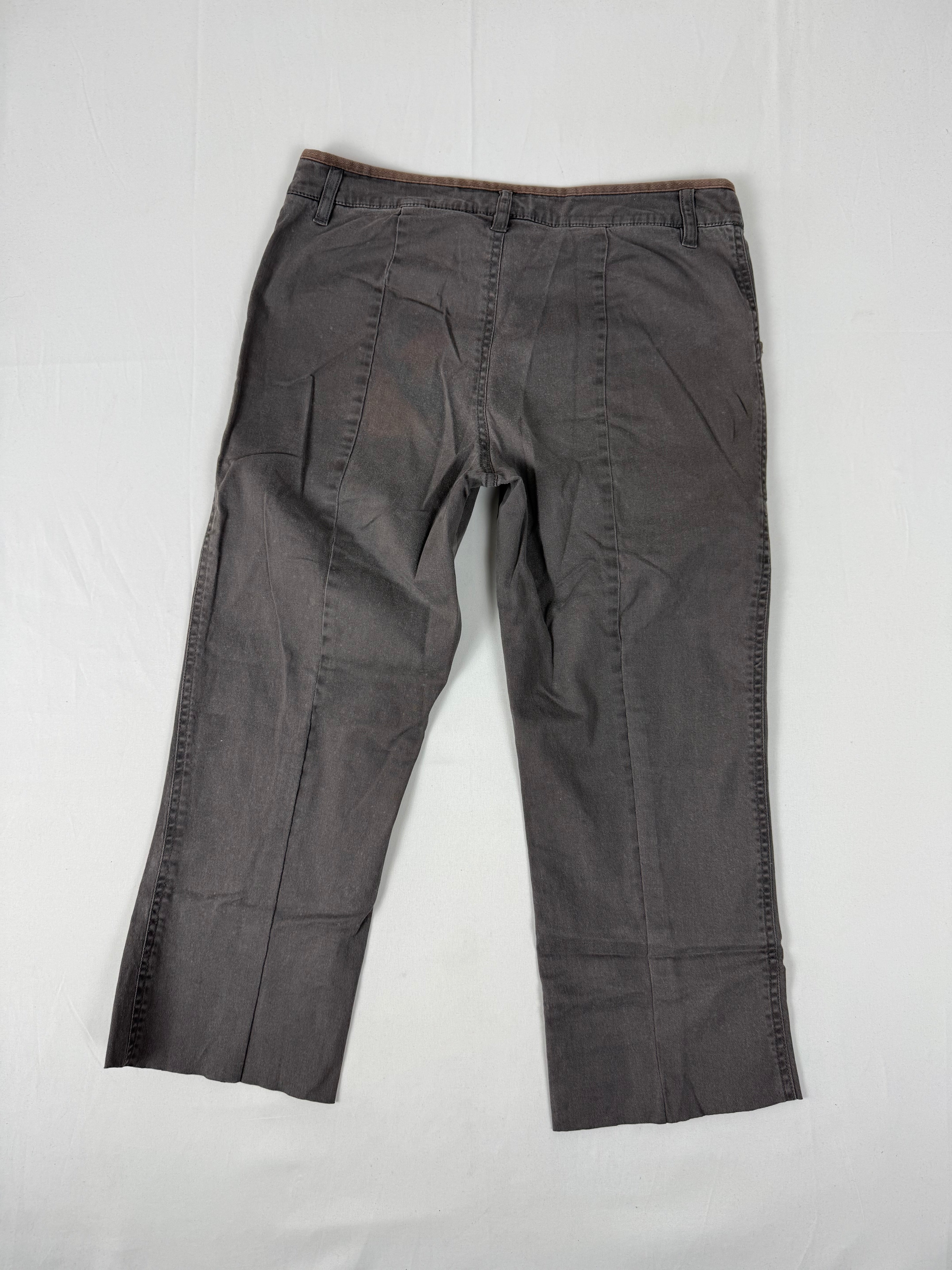 Khaki utility low rise capri pants (S)