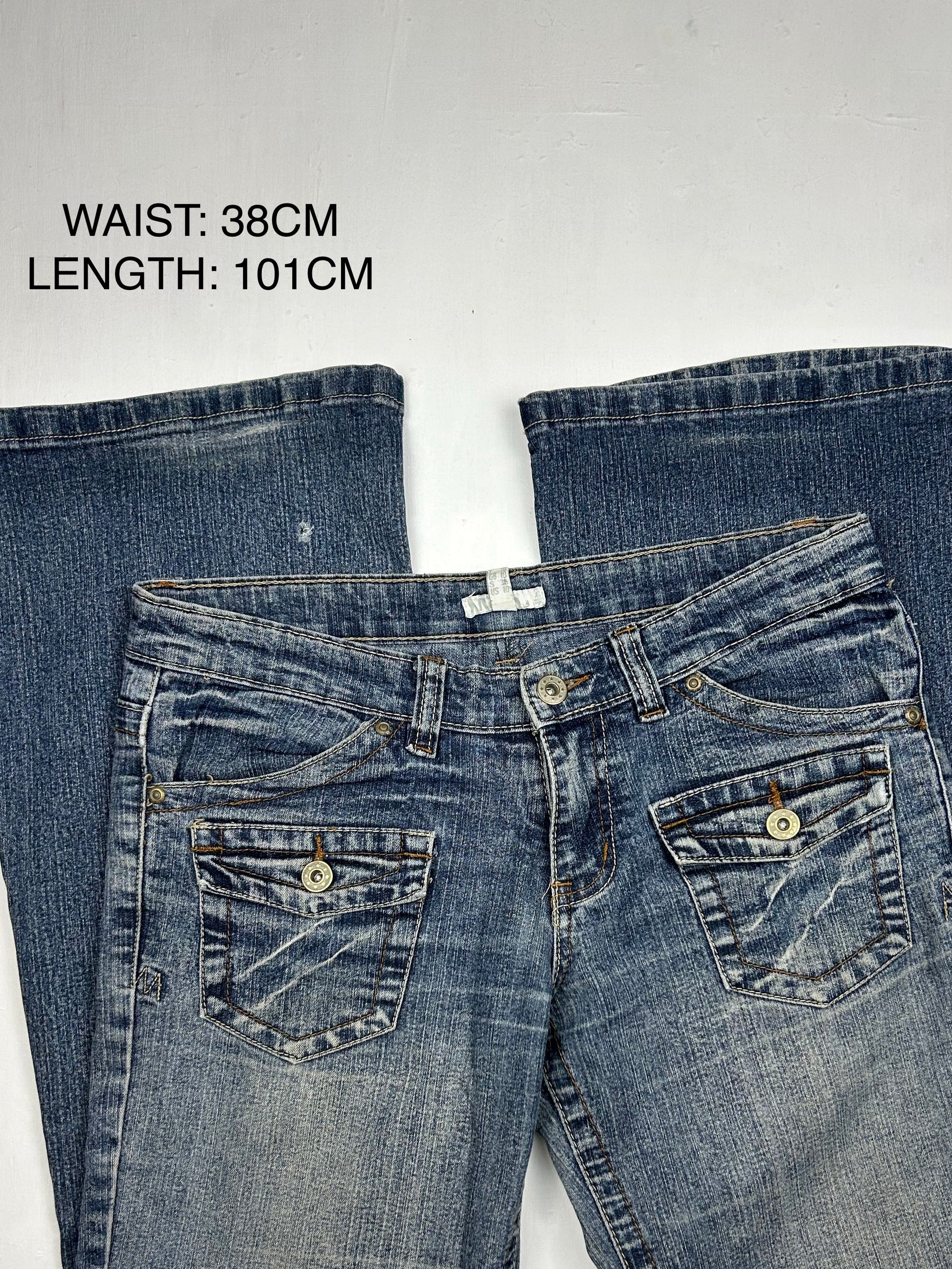 Blue denim low rise bootcut pants (M)