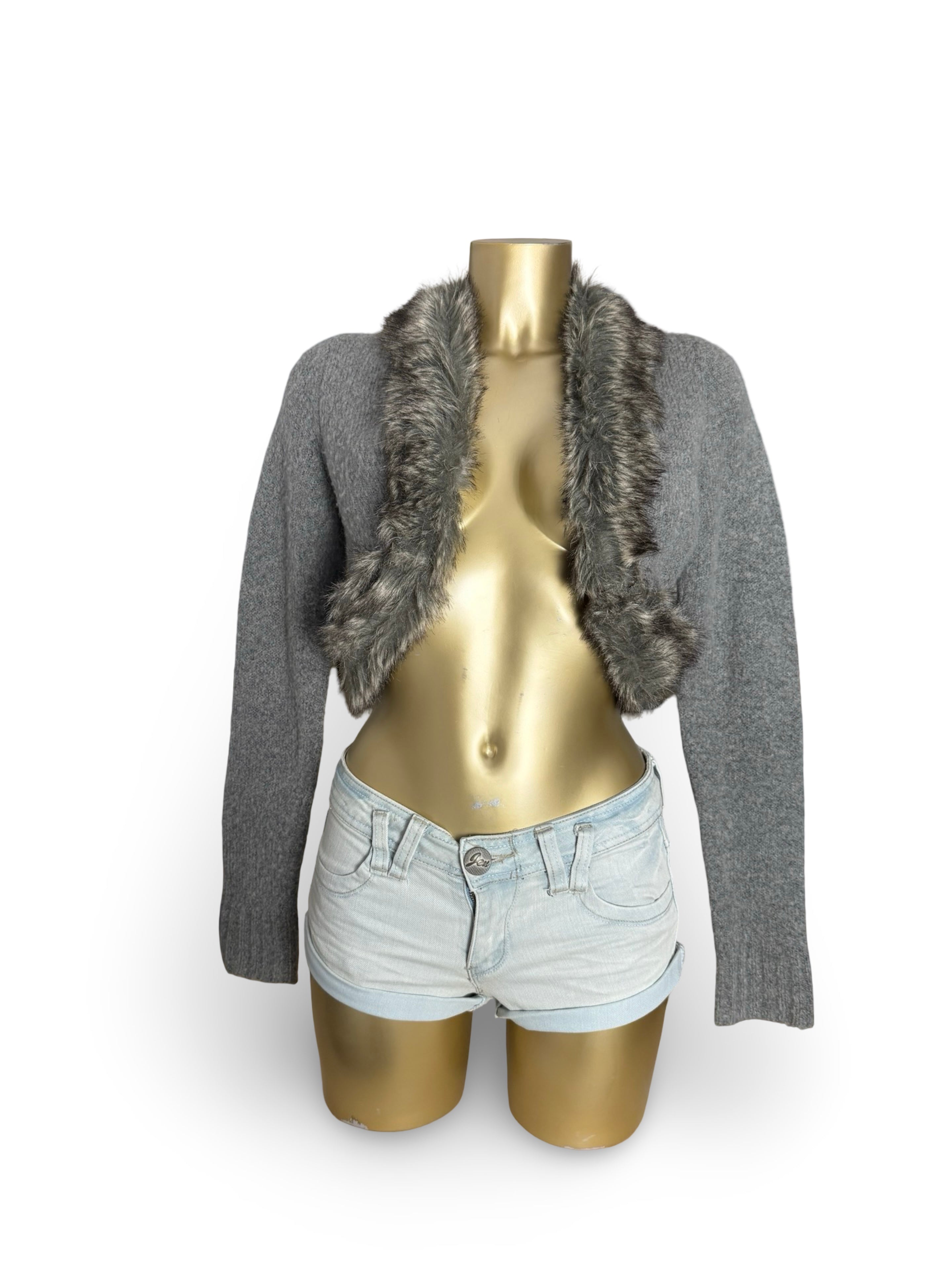 Mini-robe en maille grise à manches courtes avec nouage (S)