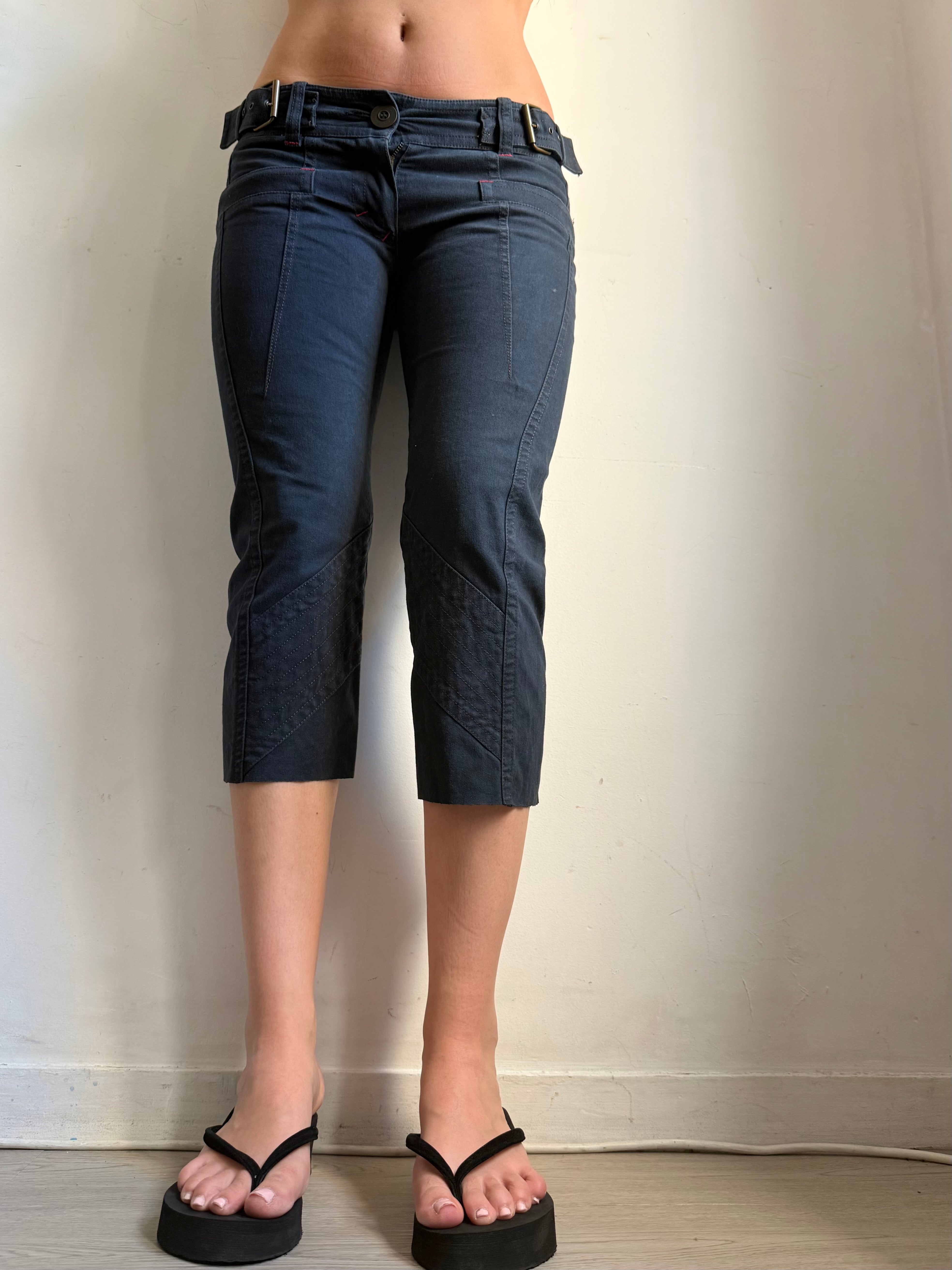 Navy denim low rise capri pants (XS/S)
