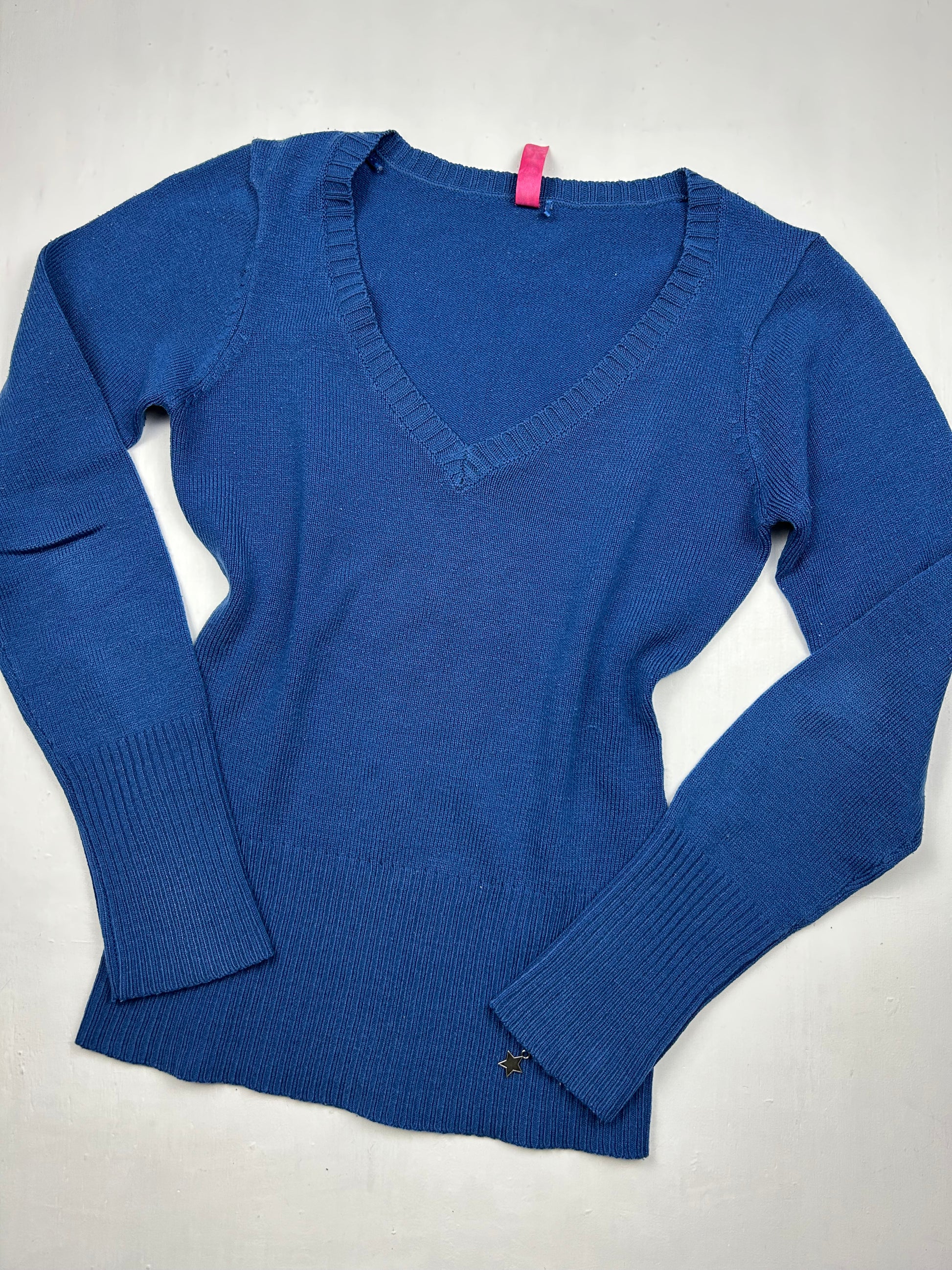 Blue V neck jumper (S/M)