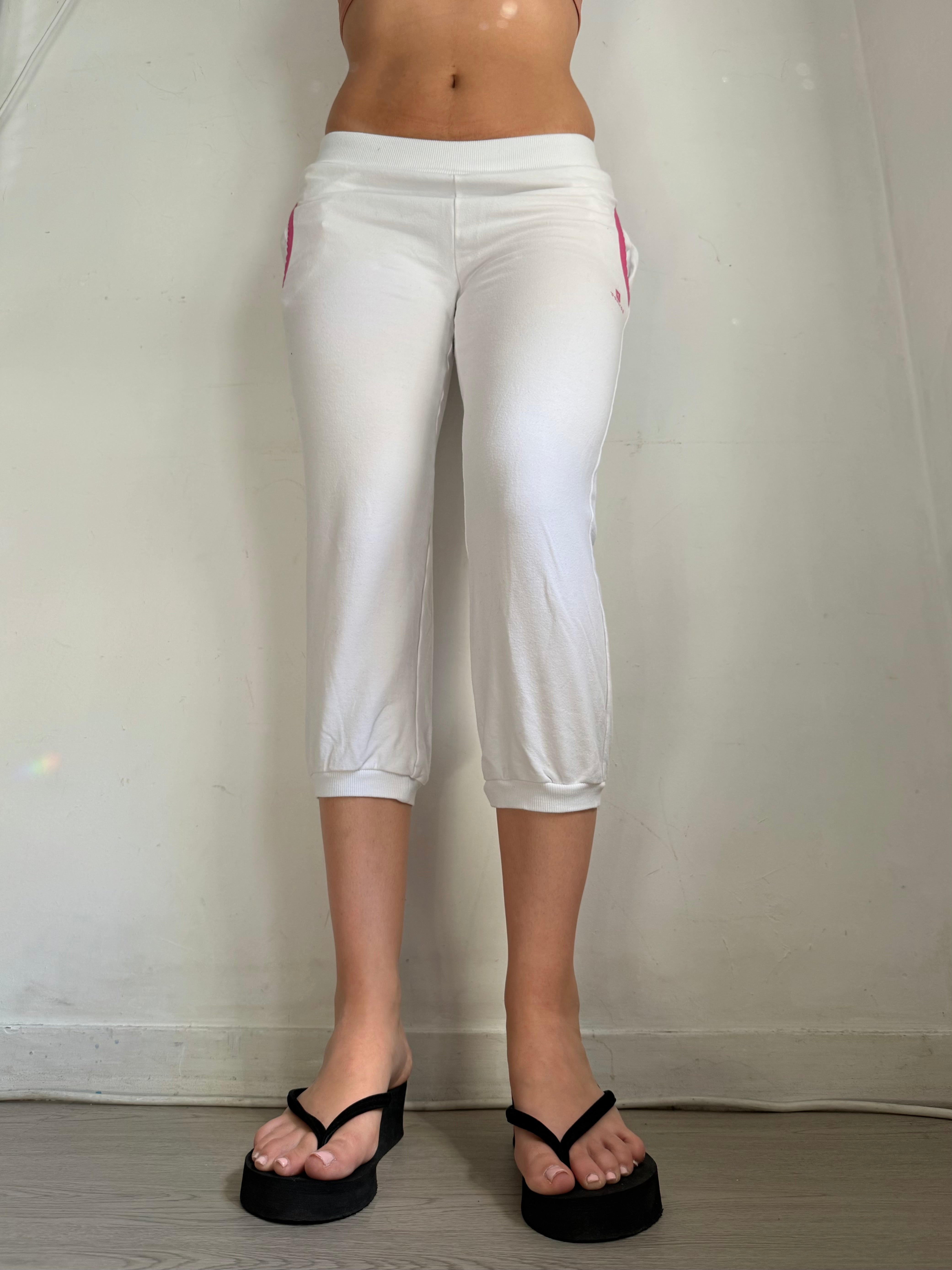 White low waist capri activewear pants (S)