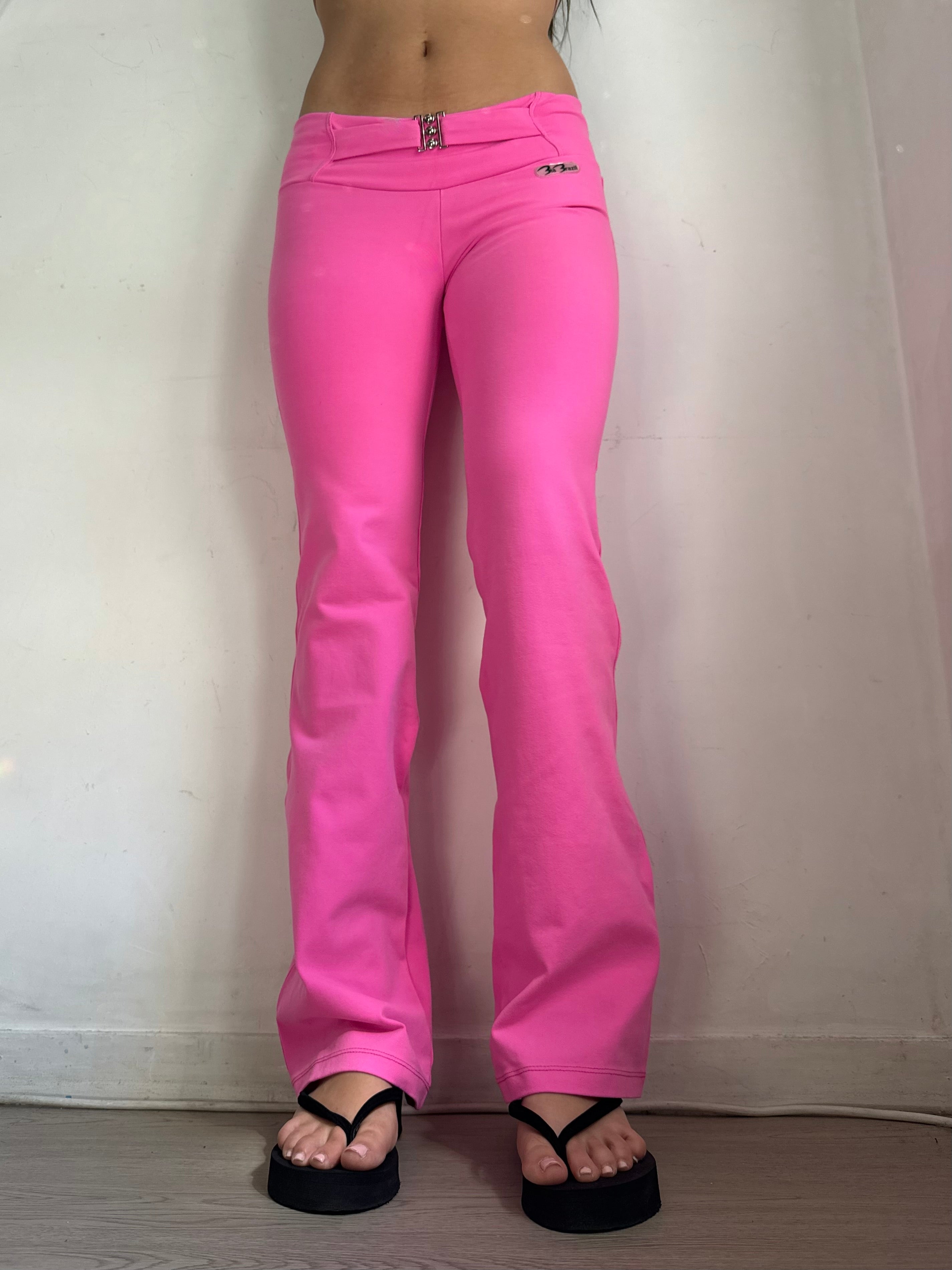 Pink stretchy activewear flare pants (S/M)