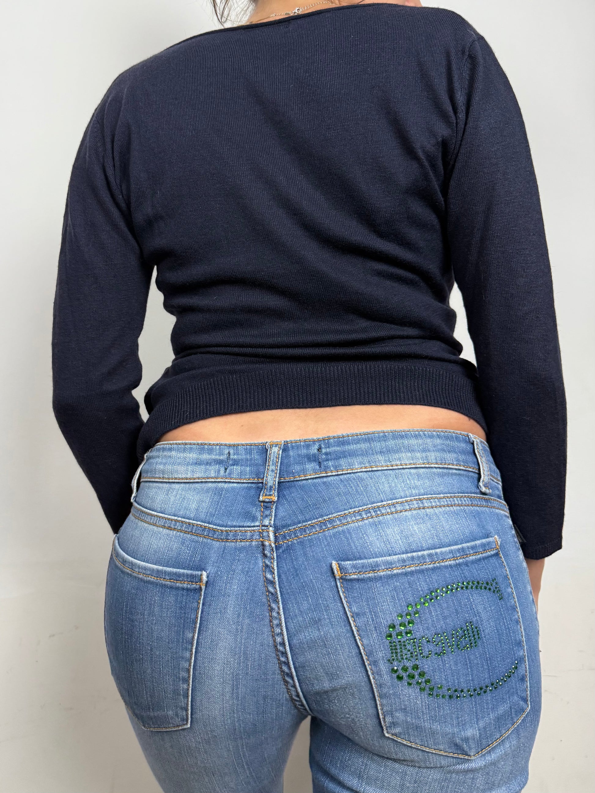 Navy flower appliquée super soft jumper (S/M)