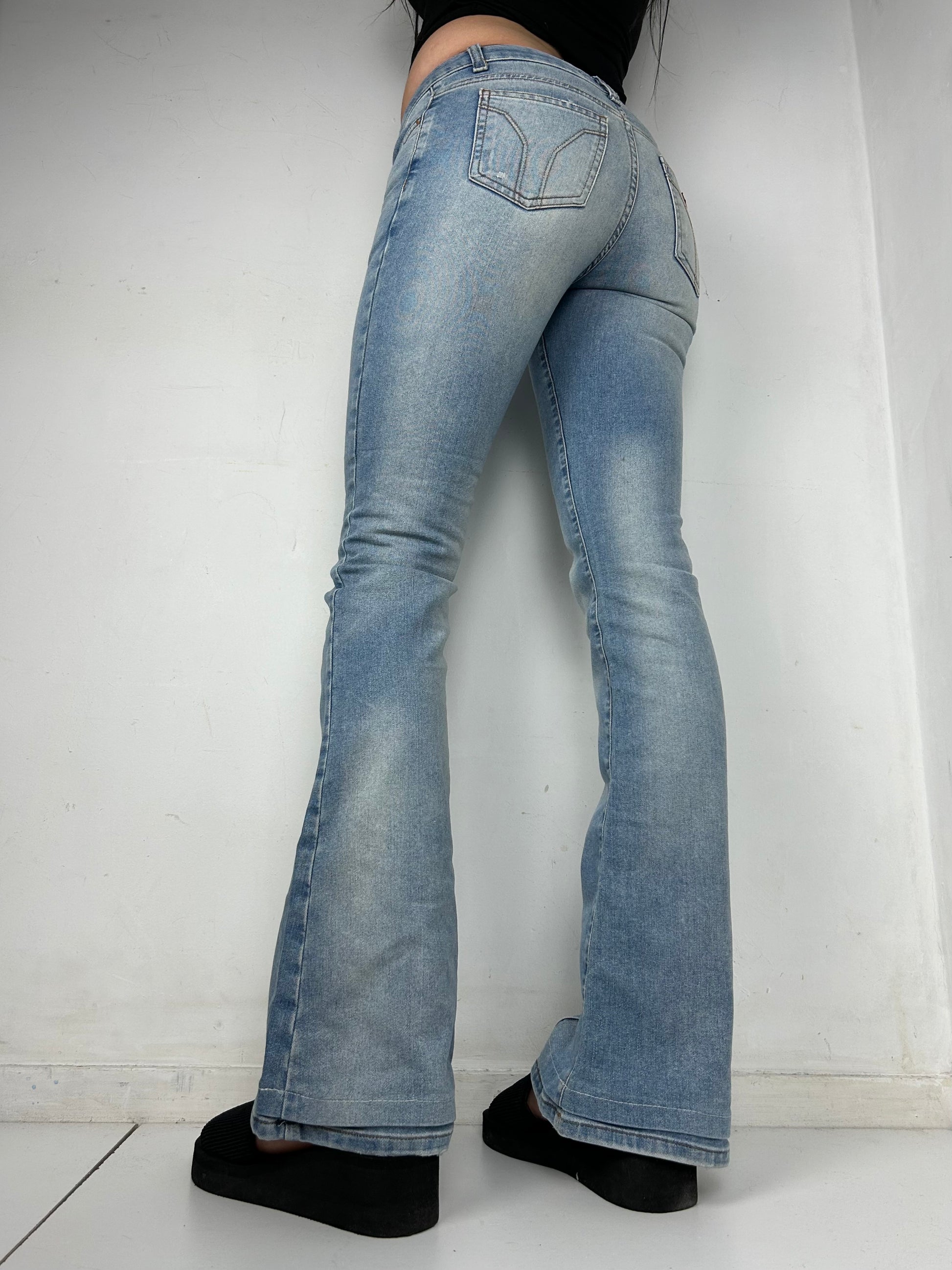 Blue denim low rise bootcut pants (XS)