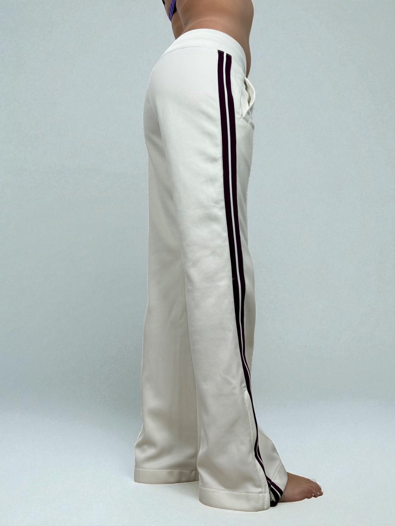 White low rise flare joggers (S)