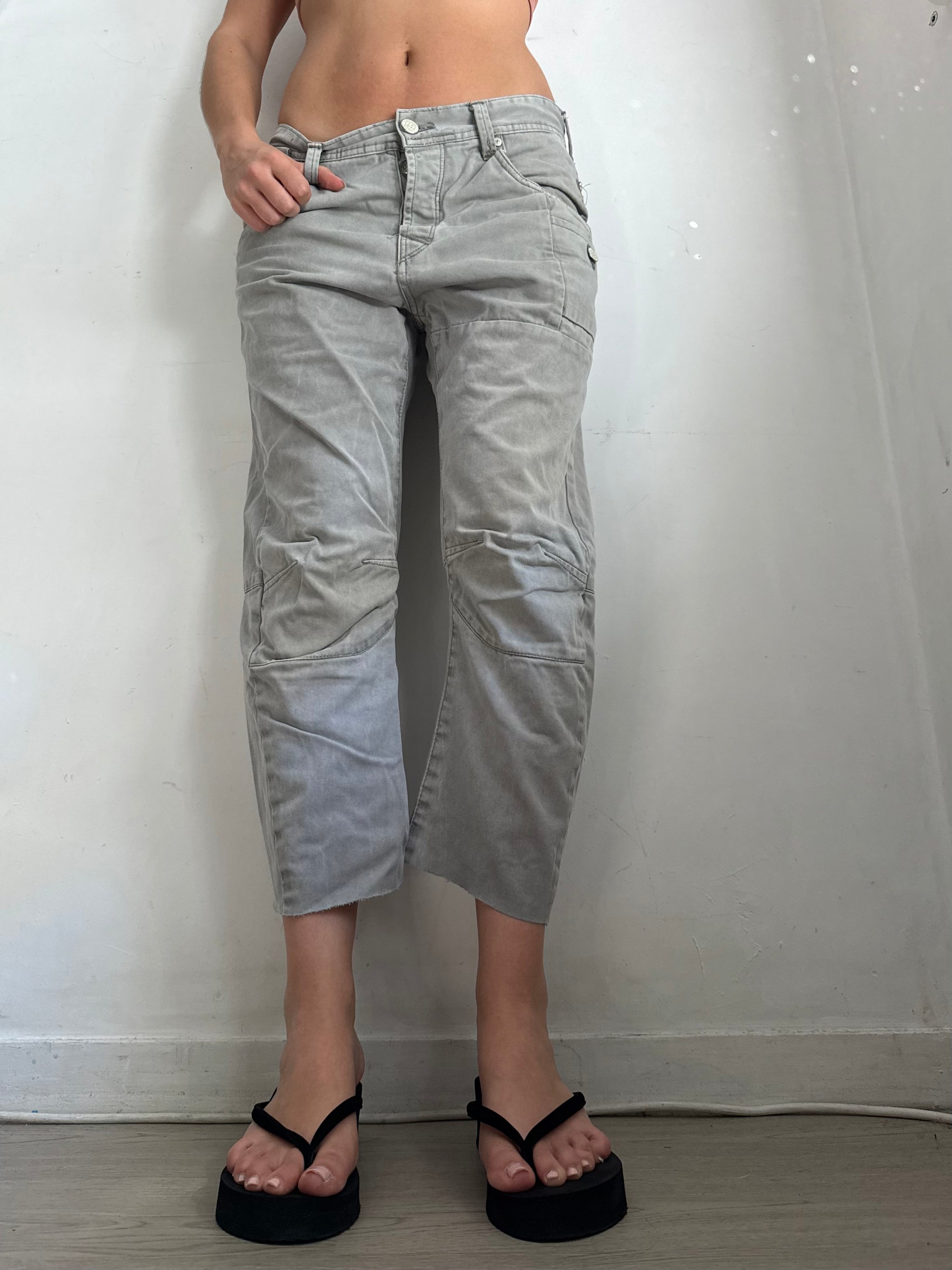 Grey denim baggy low waist capri pants (XL)