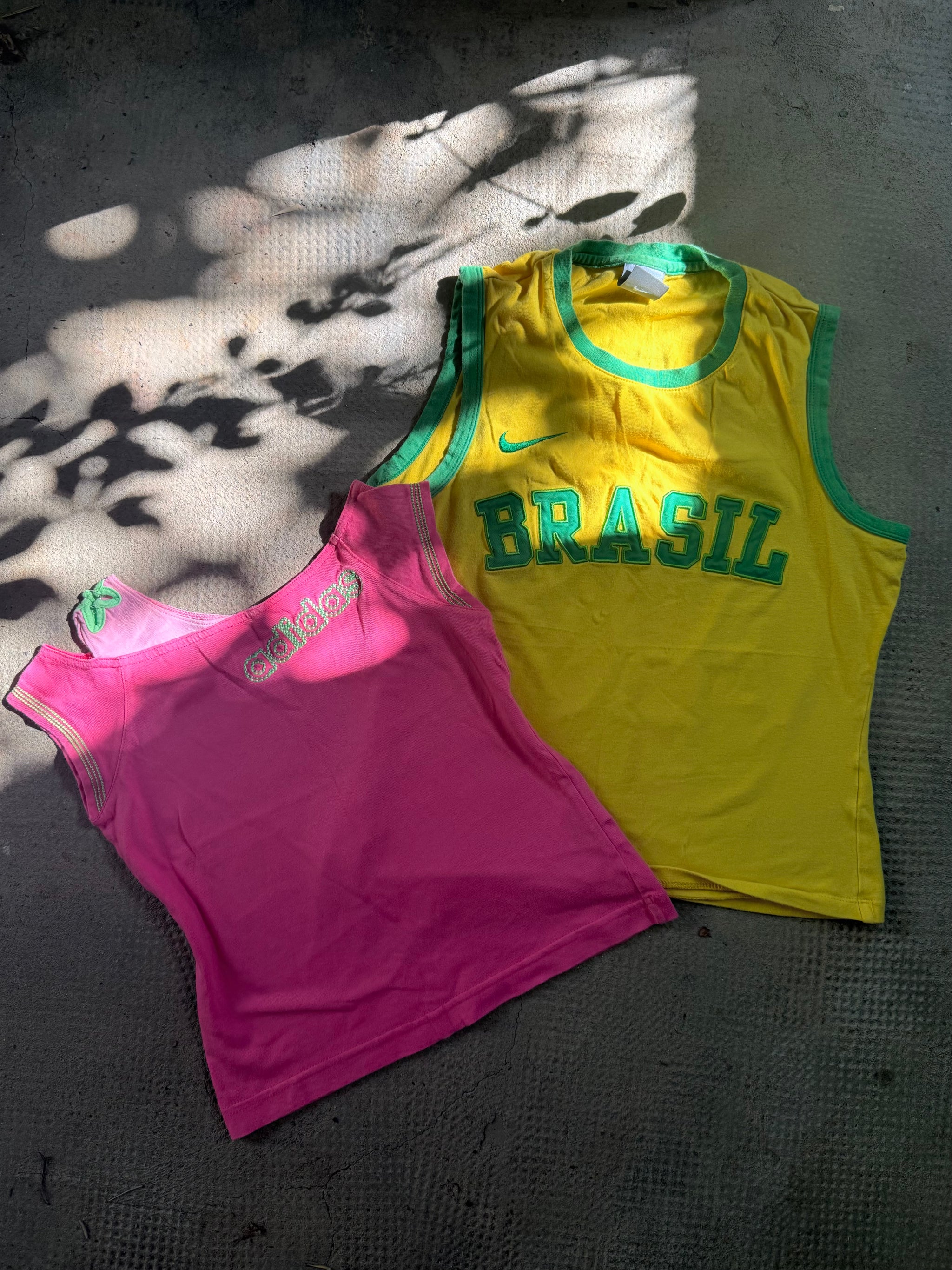 Pink cotton activewear top (XS)