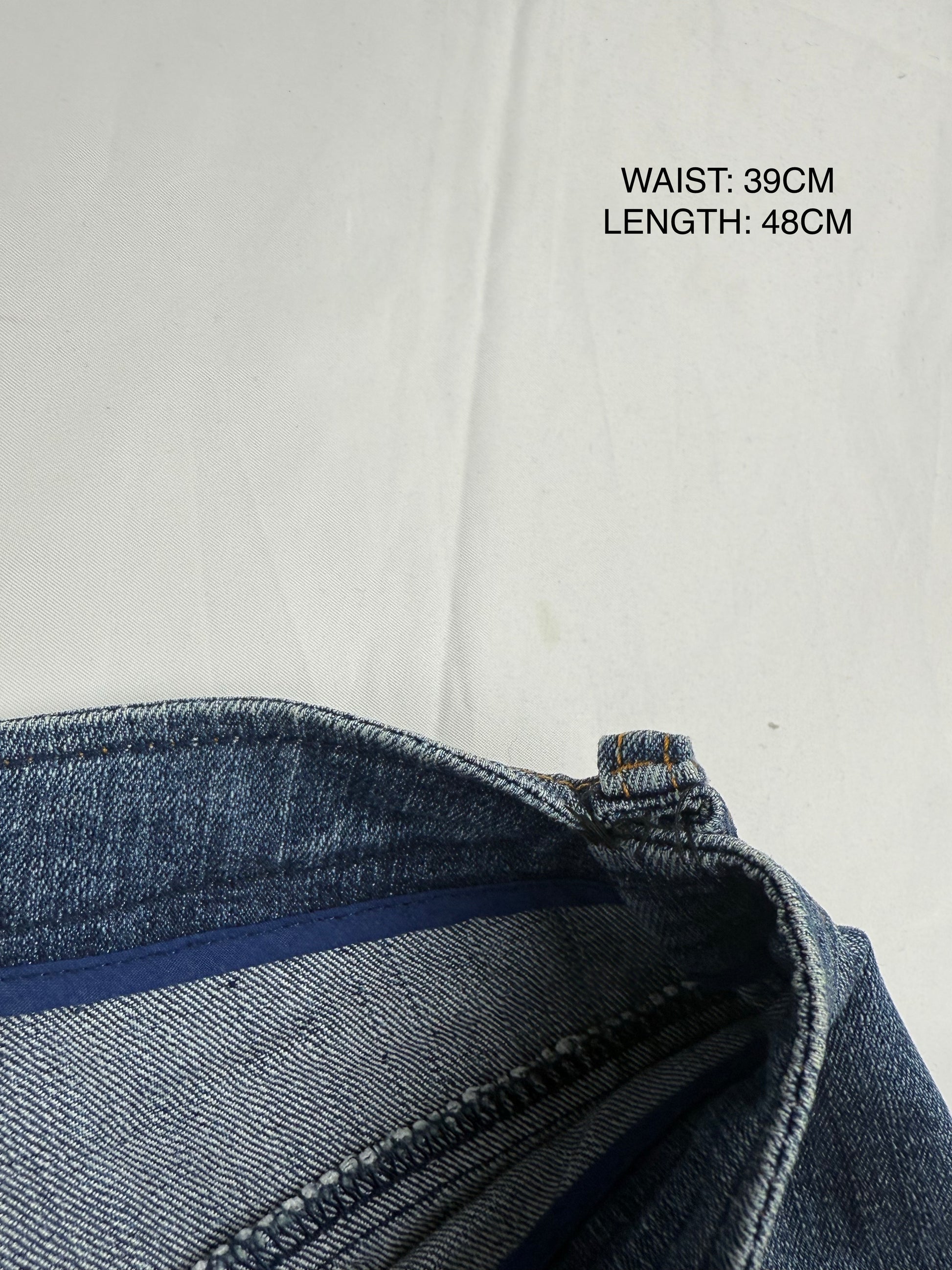 Blue denim low rise mid short (M)