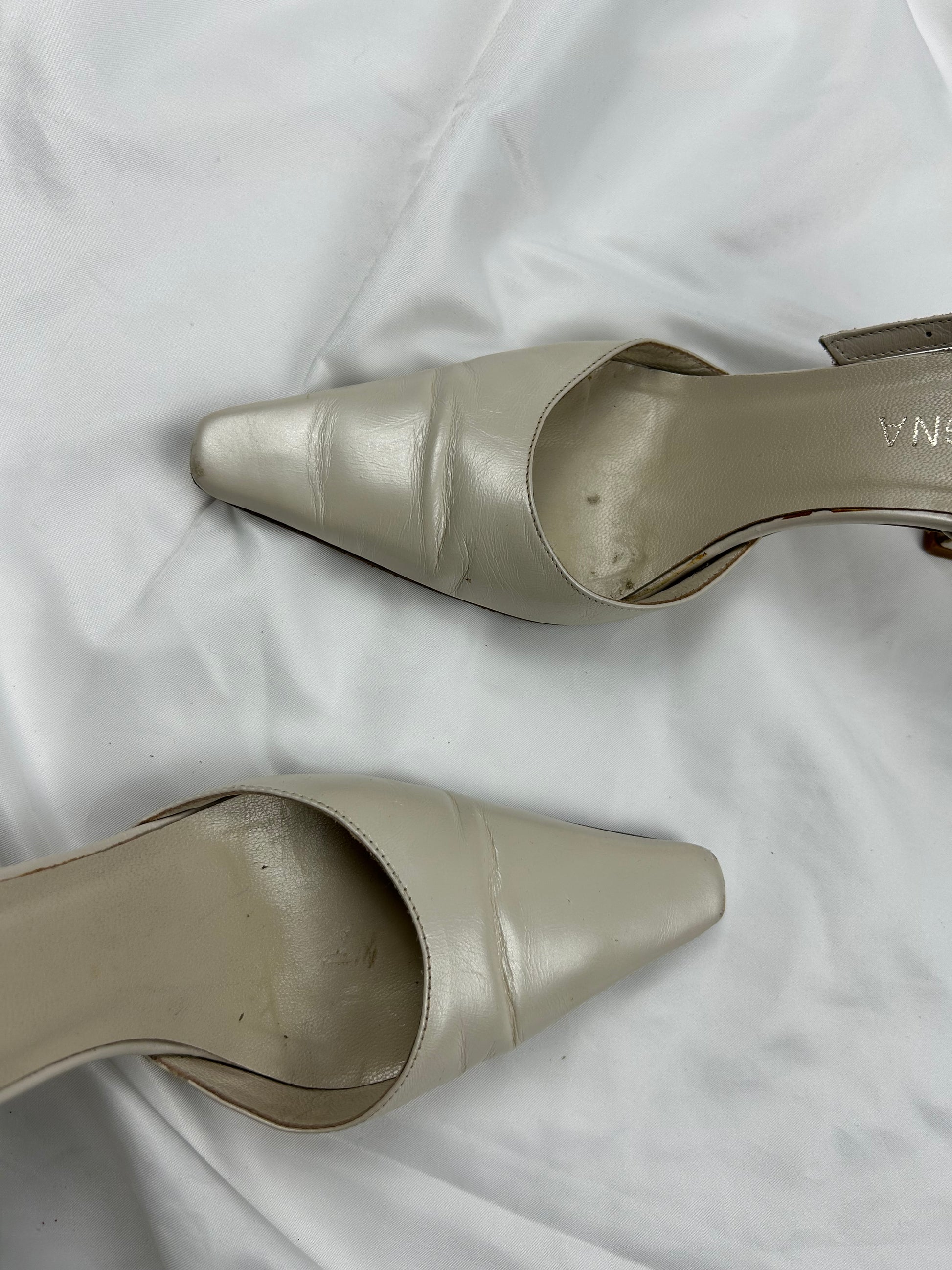 White cream  kitten heels pointed toes 100% real leather shoes (36)