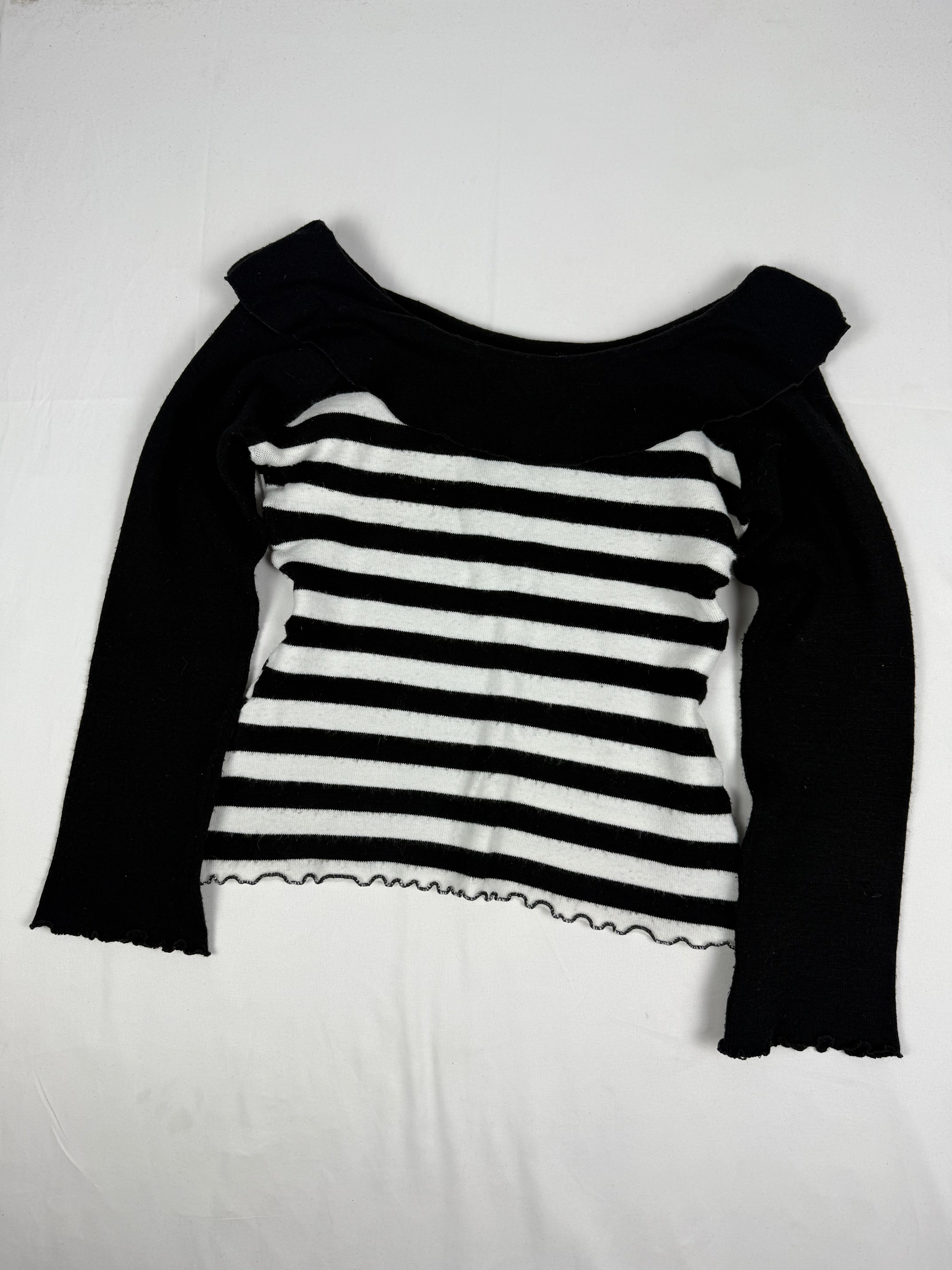 Black & white striped jumper (M)