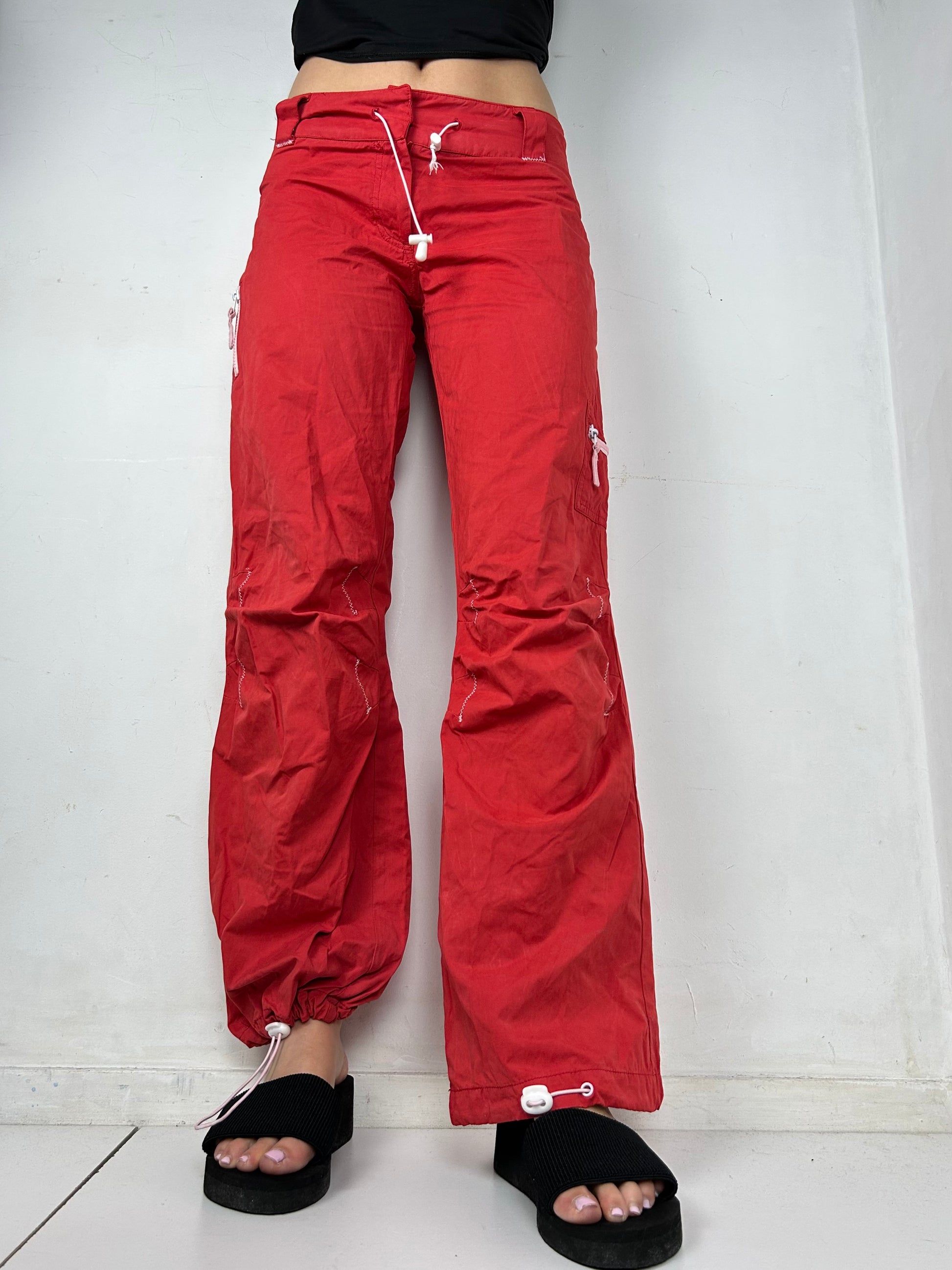 Red cargo low rise baggy joggers pants (S/M)