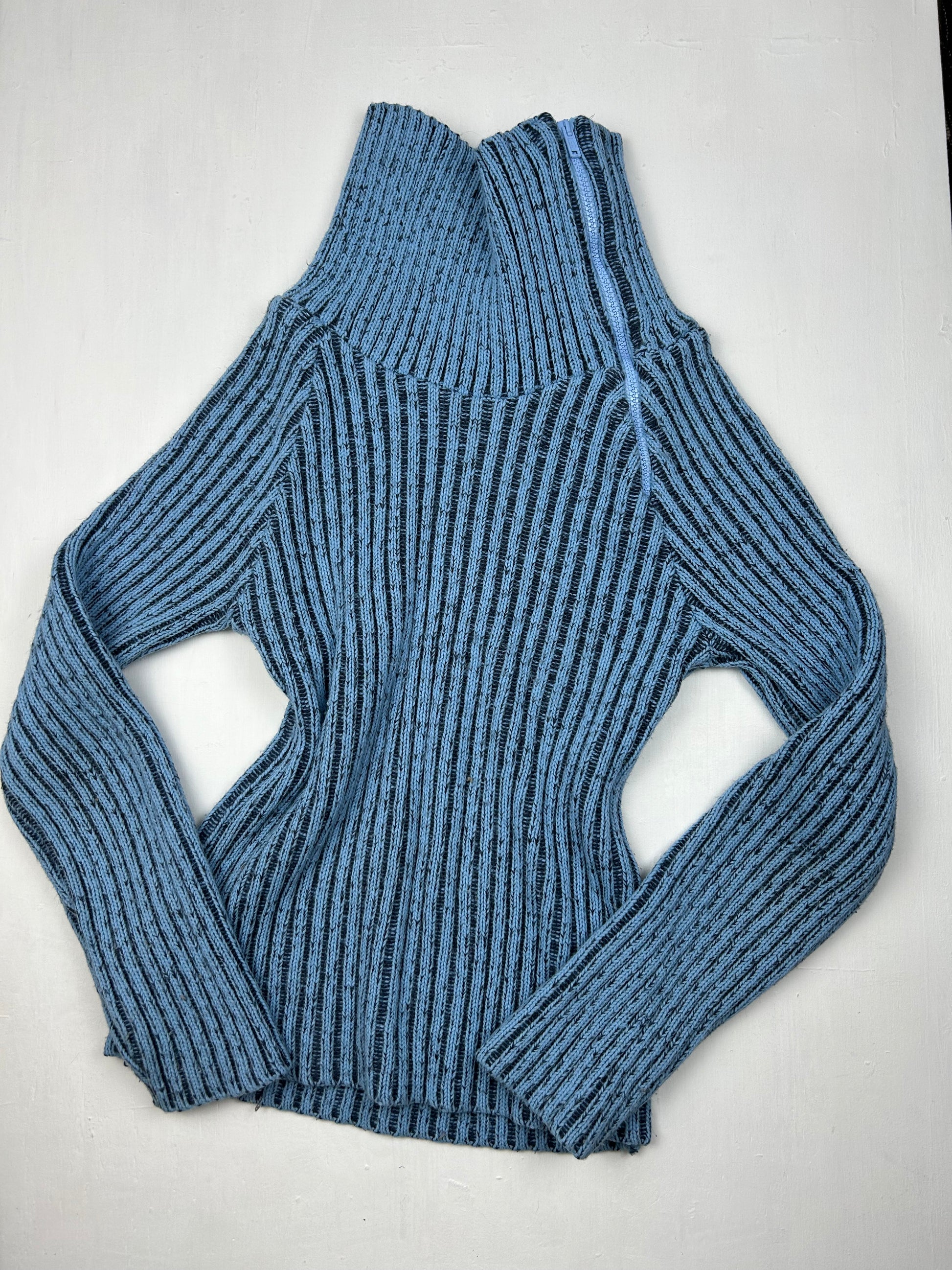 Blue zip ribbed jumper (S/M)