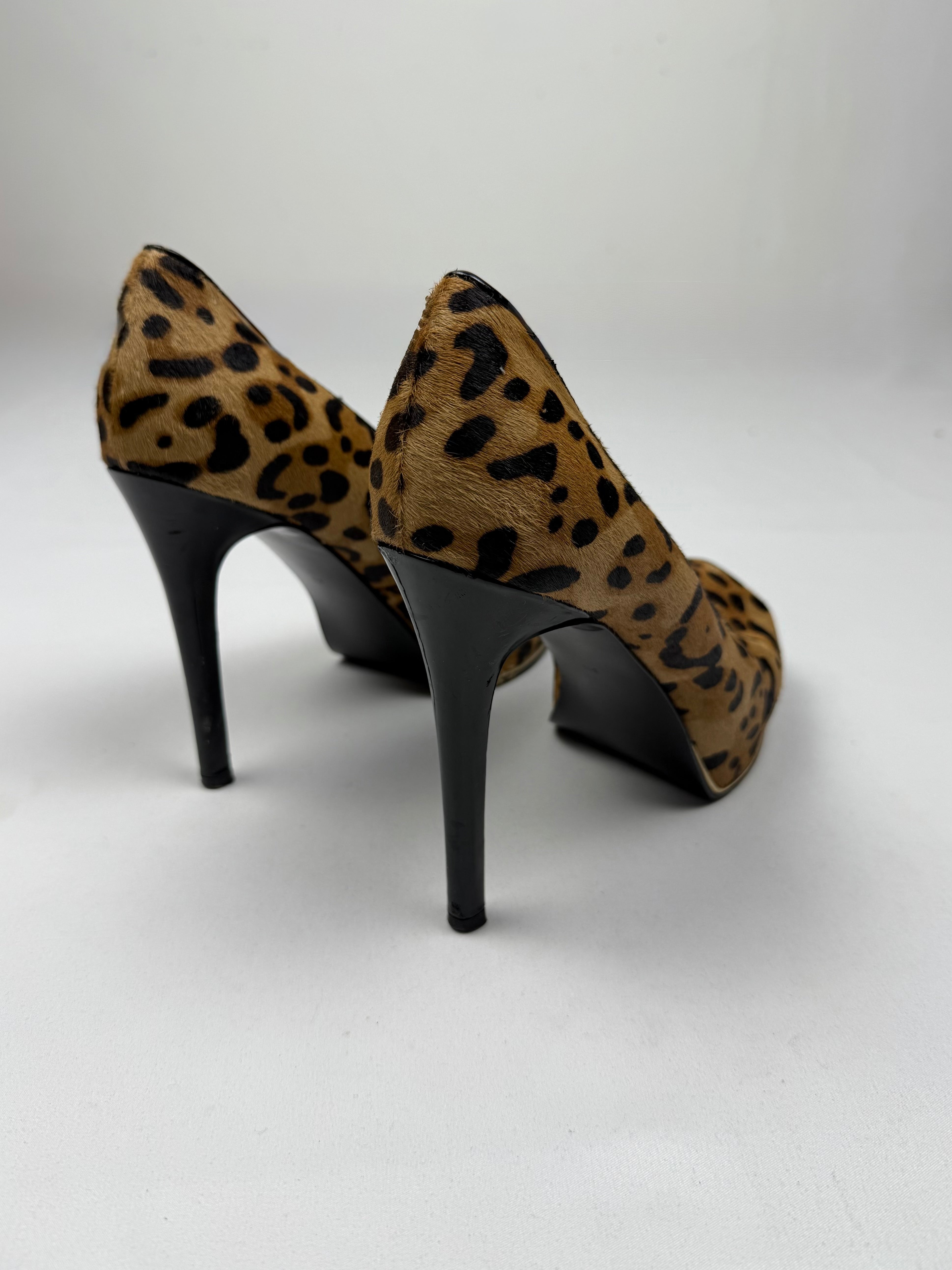 Animal print faux fur open toes heels (38)