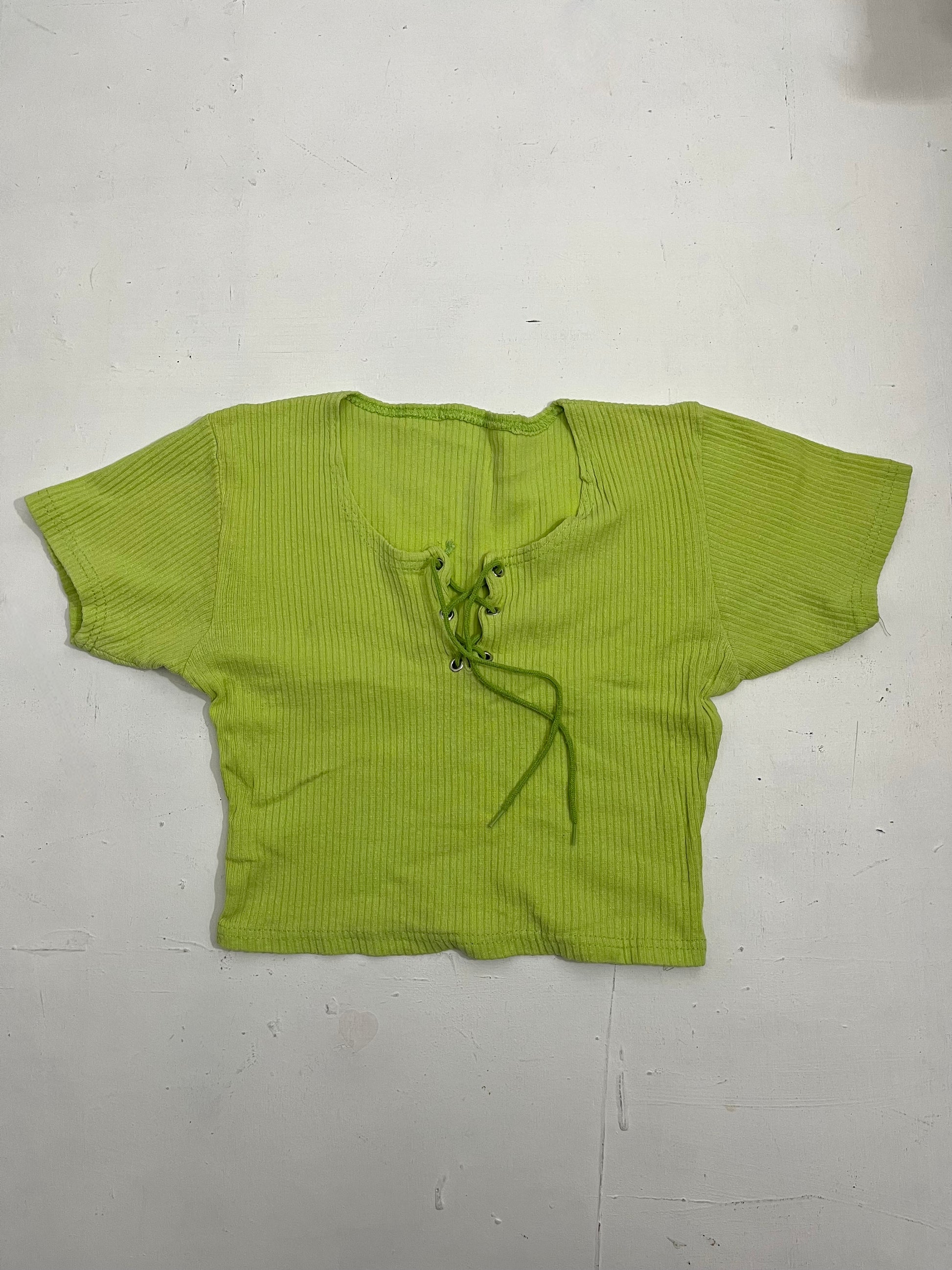 Green y2k 90s vintage stretchy baby tee (S/M)