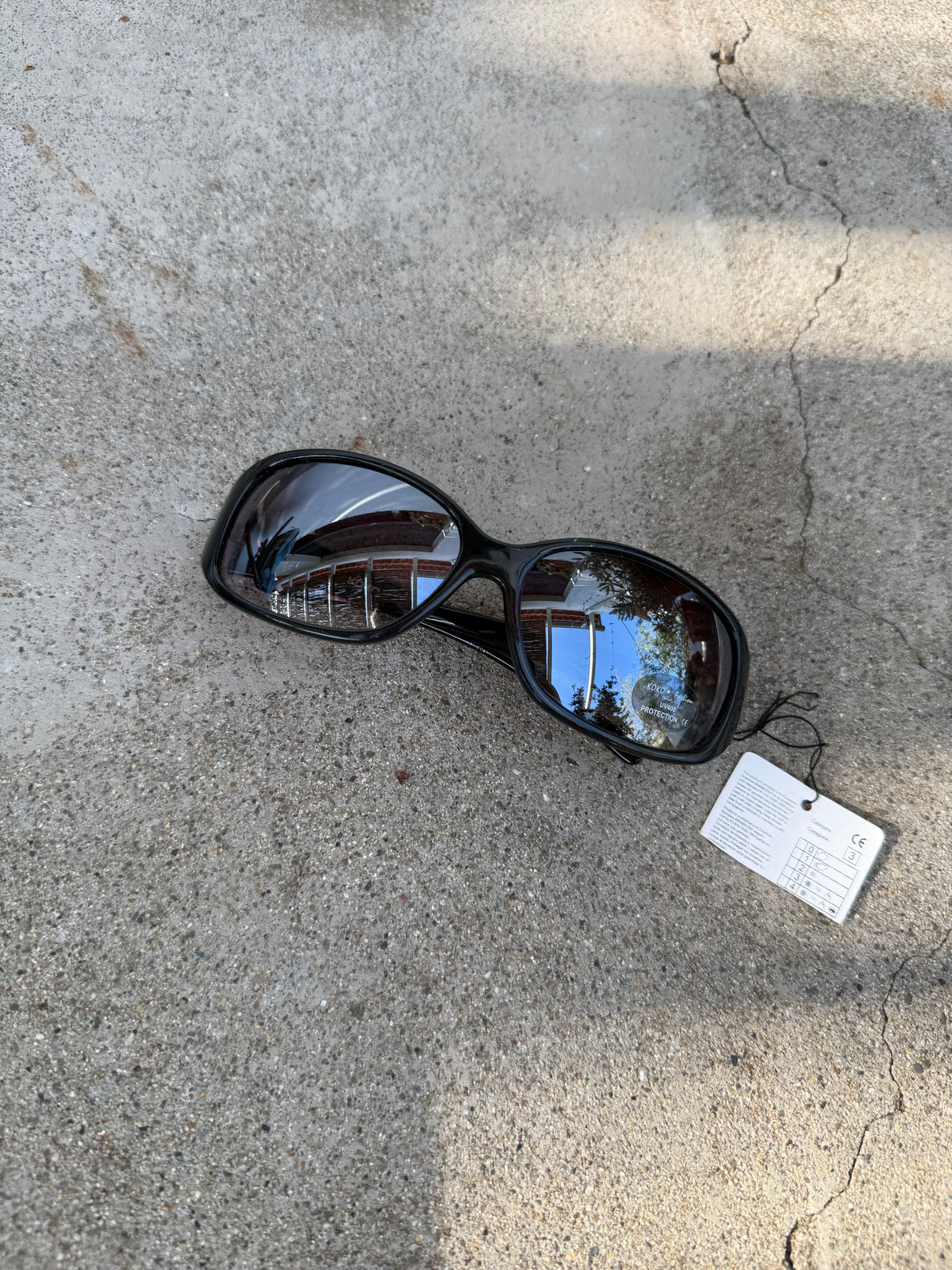 Black floral sunglasses