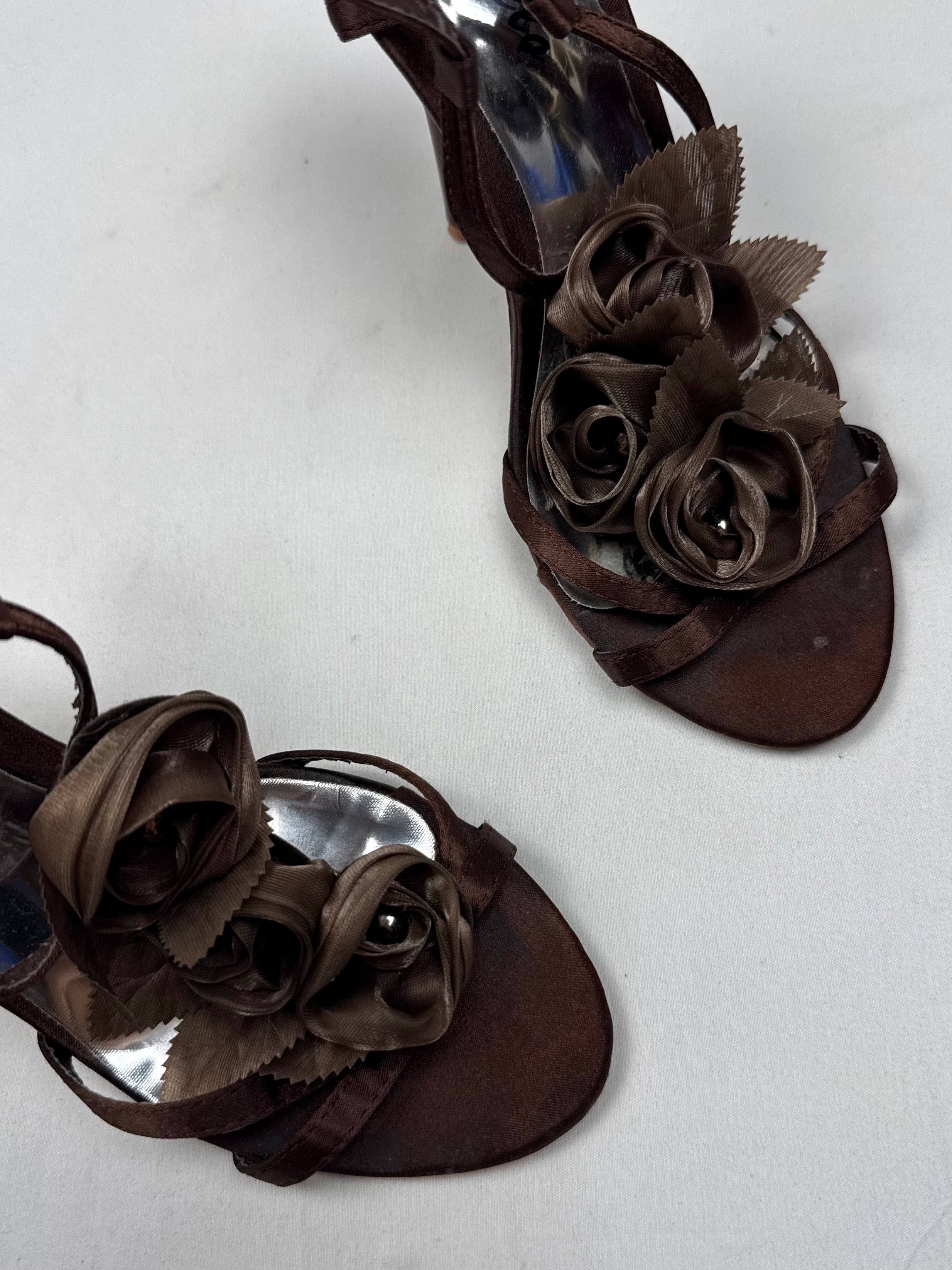 Brown flower appliquée heels (36)