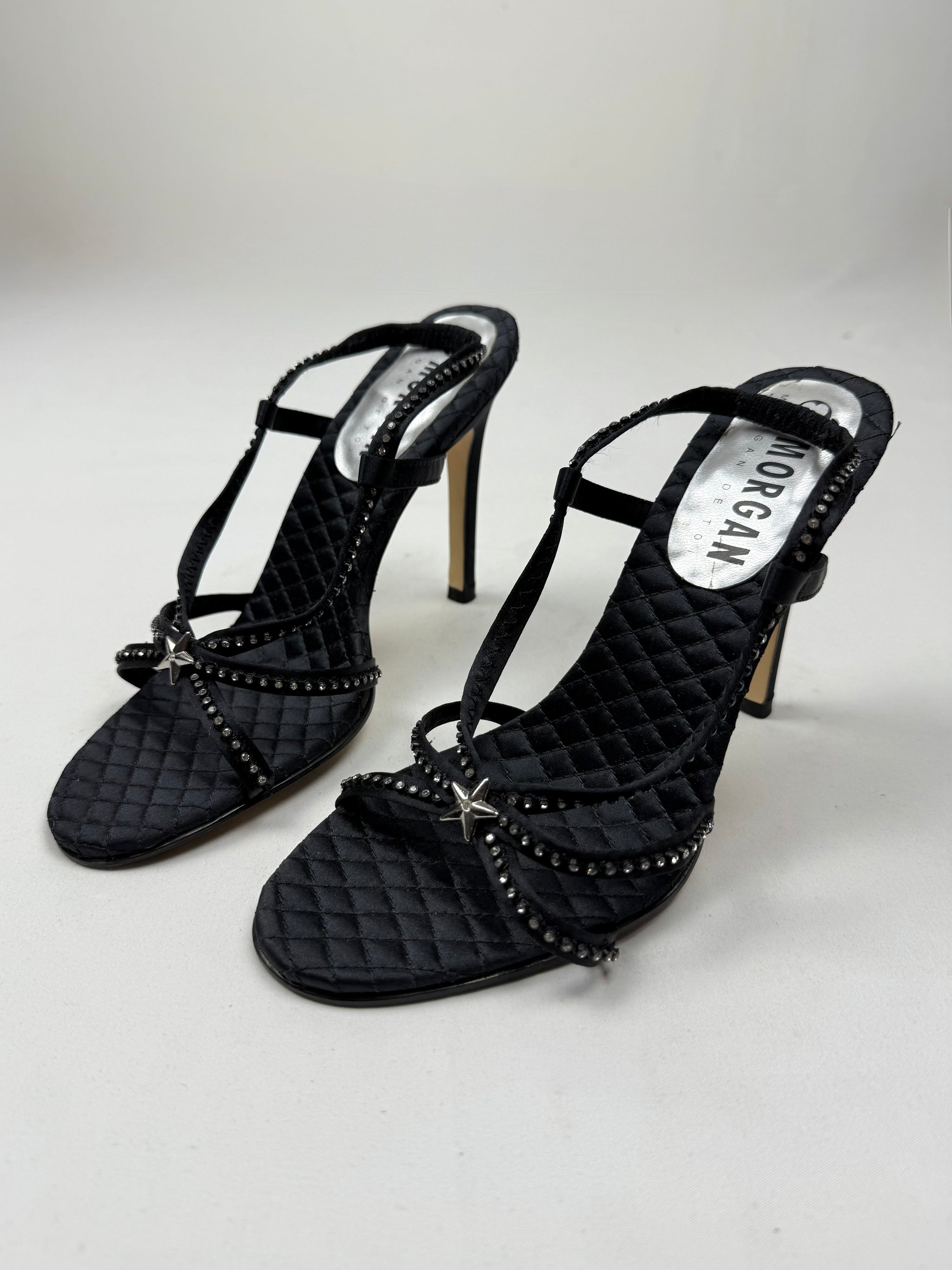 Black seashell rhinestones heels