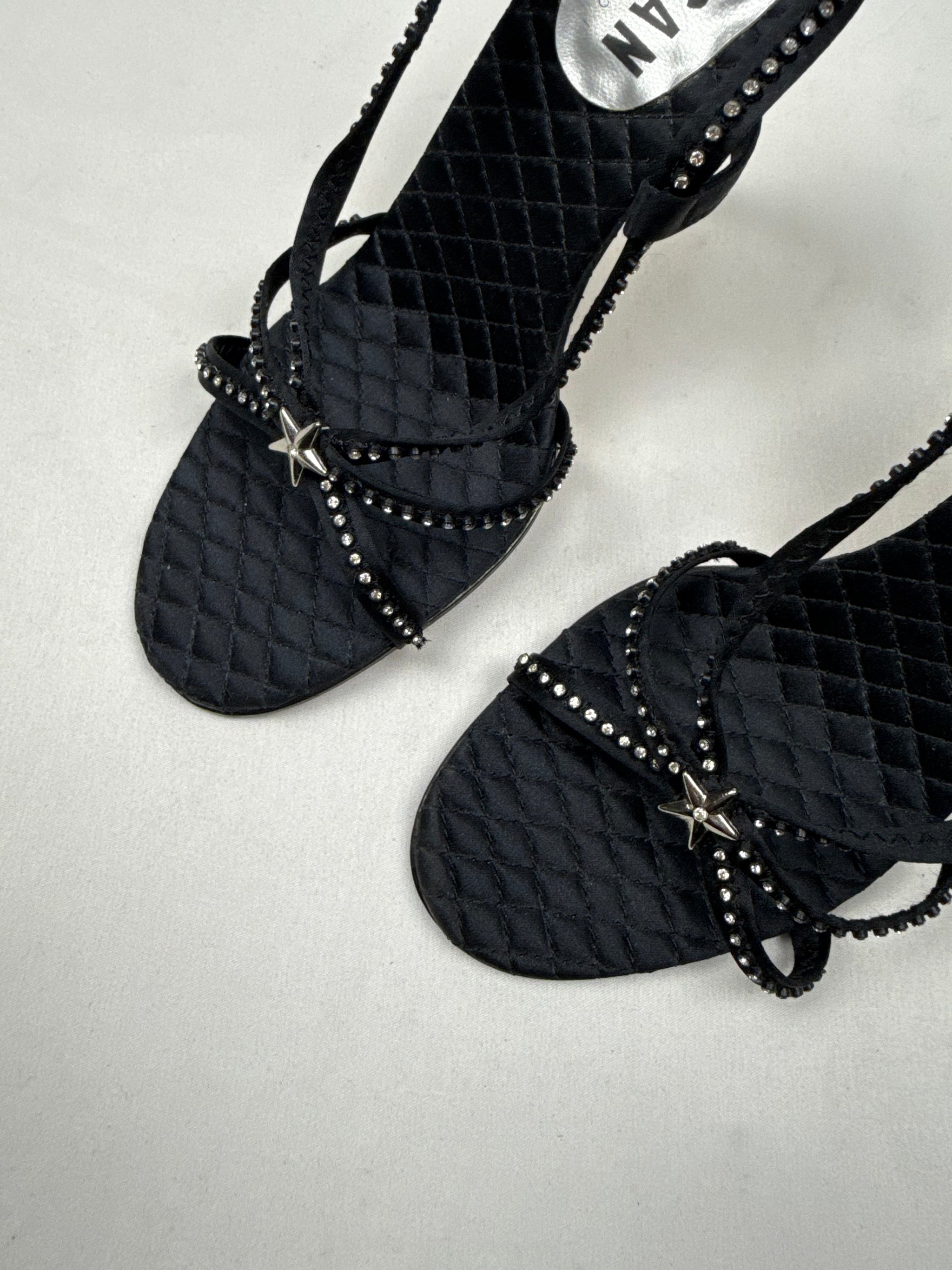 Black seashell rhinestones heels