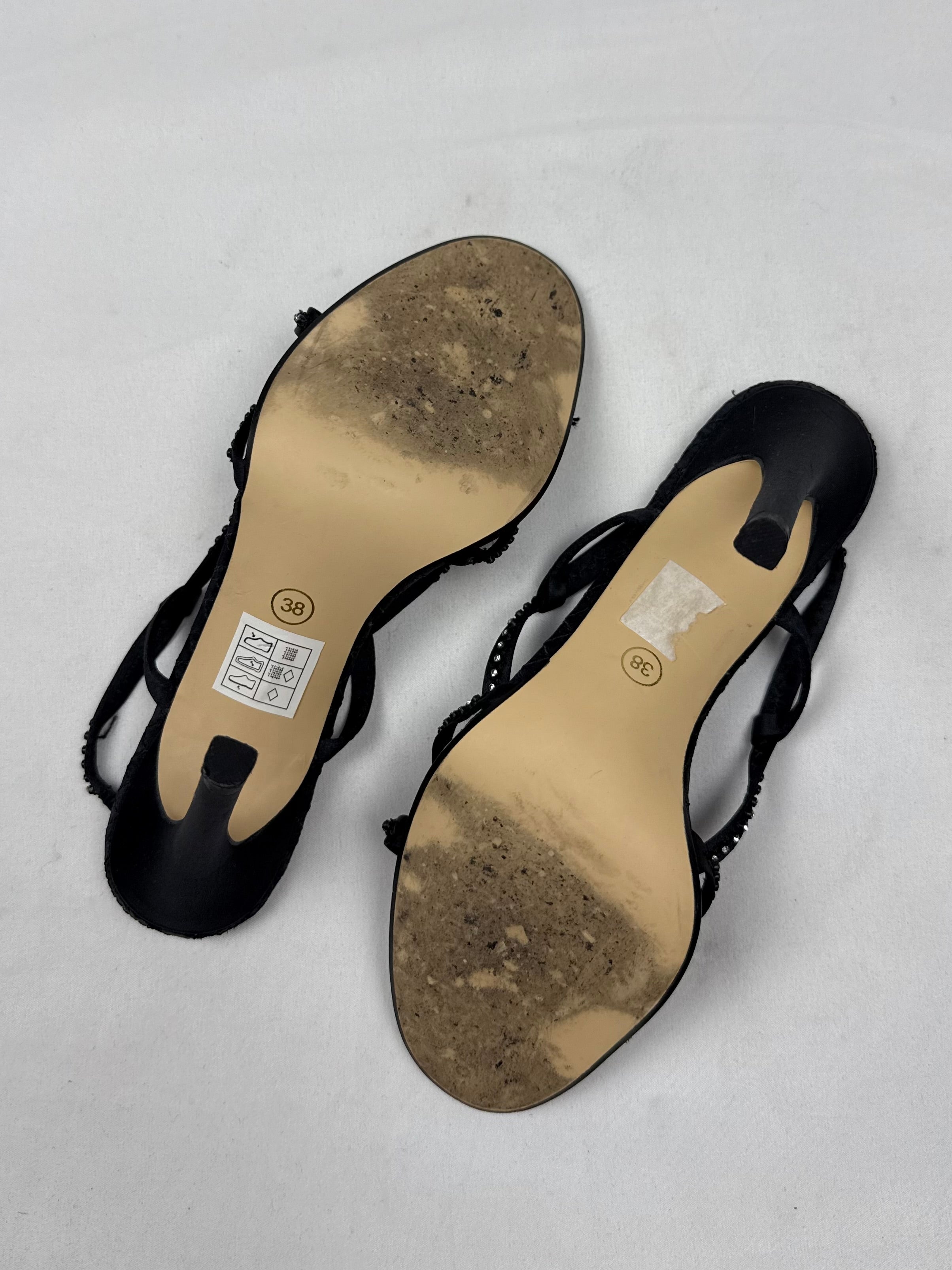 Black seashell rhinestones heels