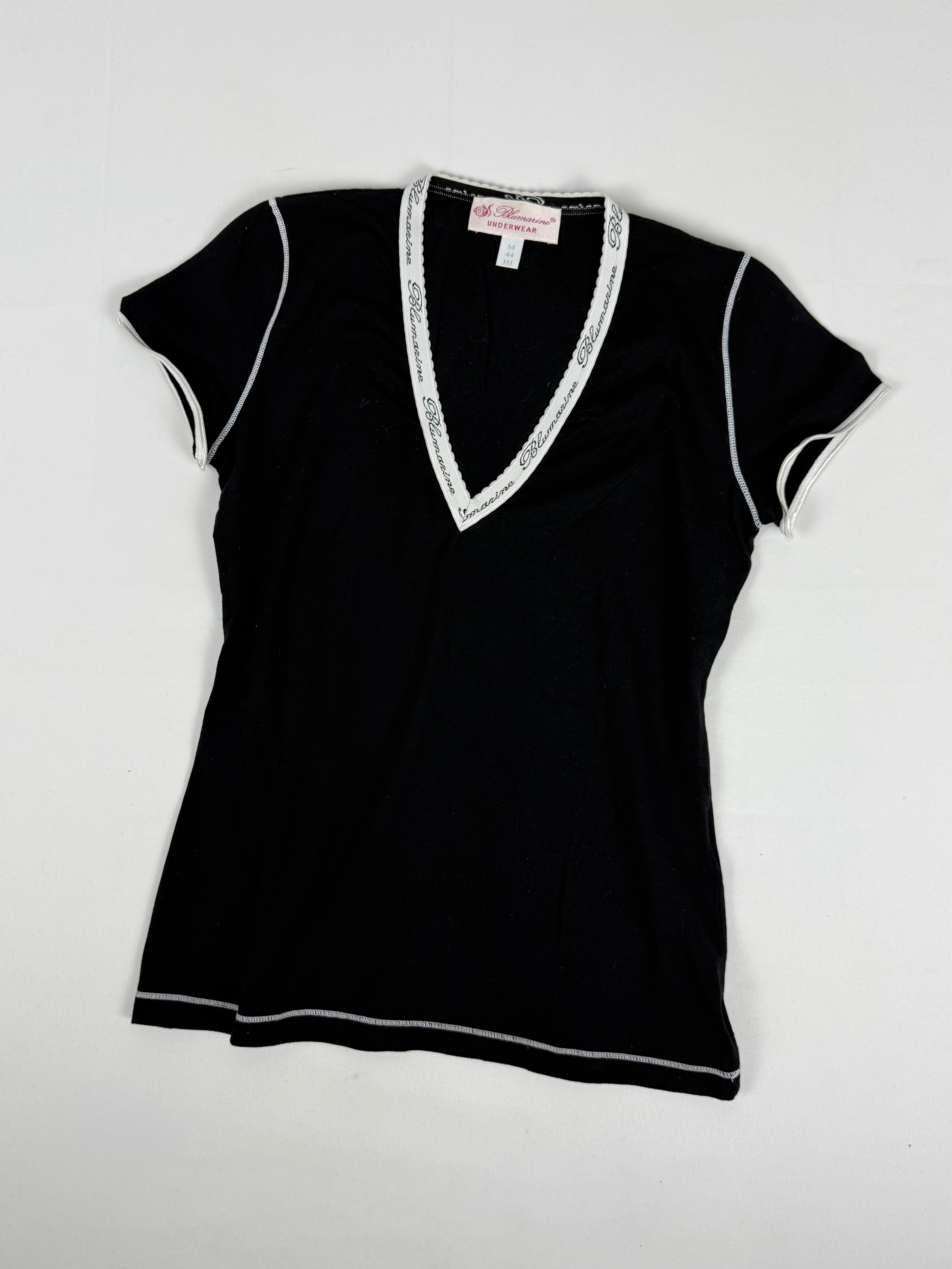 Black V neck tight fit logo tee (M)