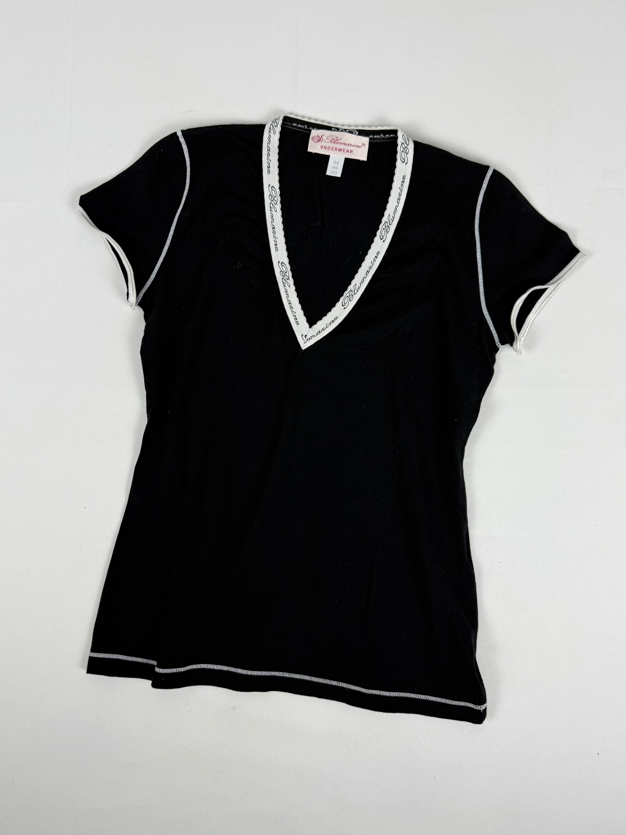 Black V neck tight fit logo tee (M)